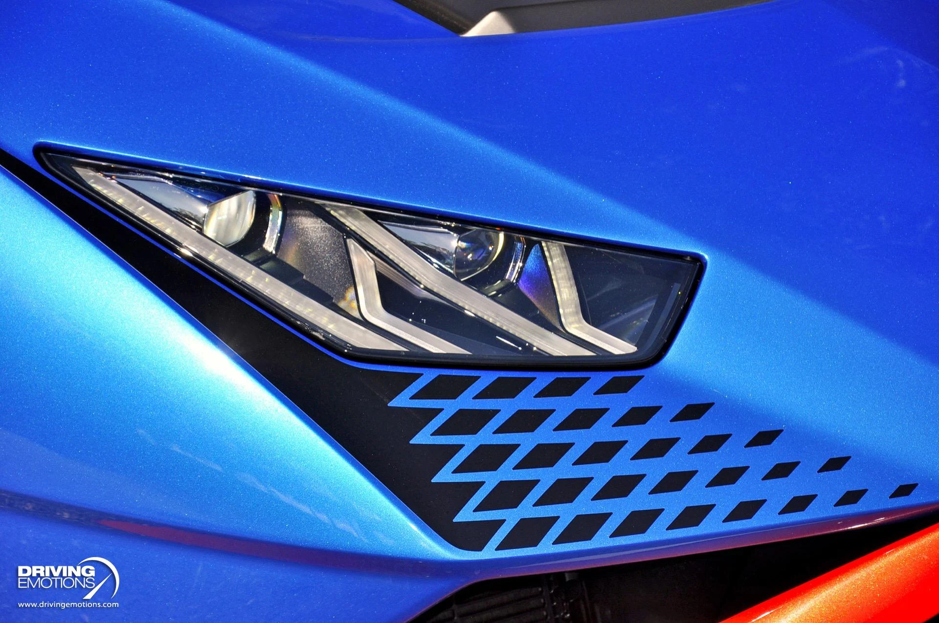 mph006_1129185108_743_p7_l_ef9fa676bf