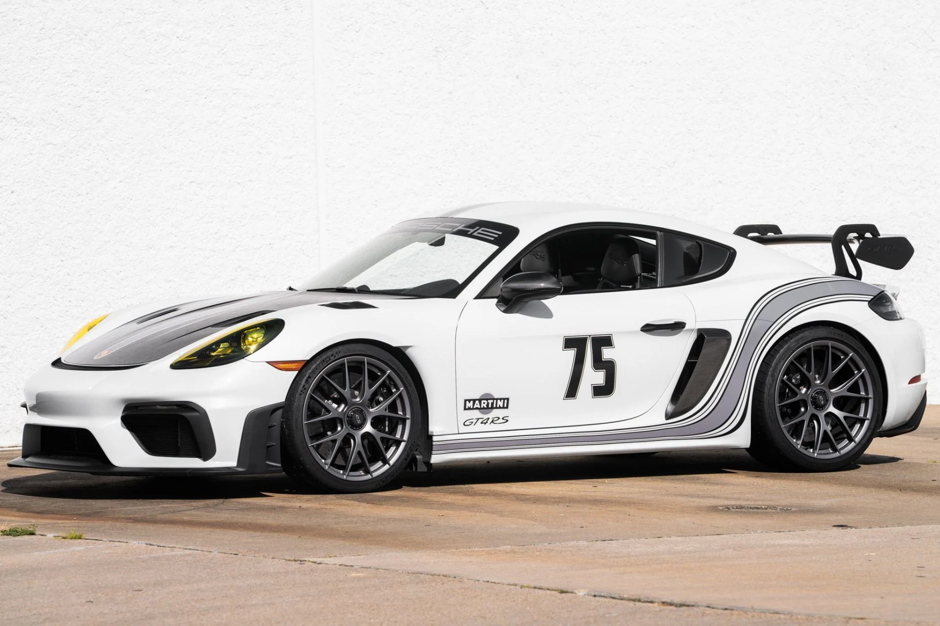 mph006_1147422137_Used_2023_Porsche_718_Cayman_GT_4_RS_Weissach_1757357596_2c9d004e08