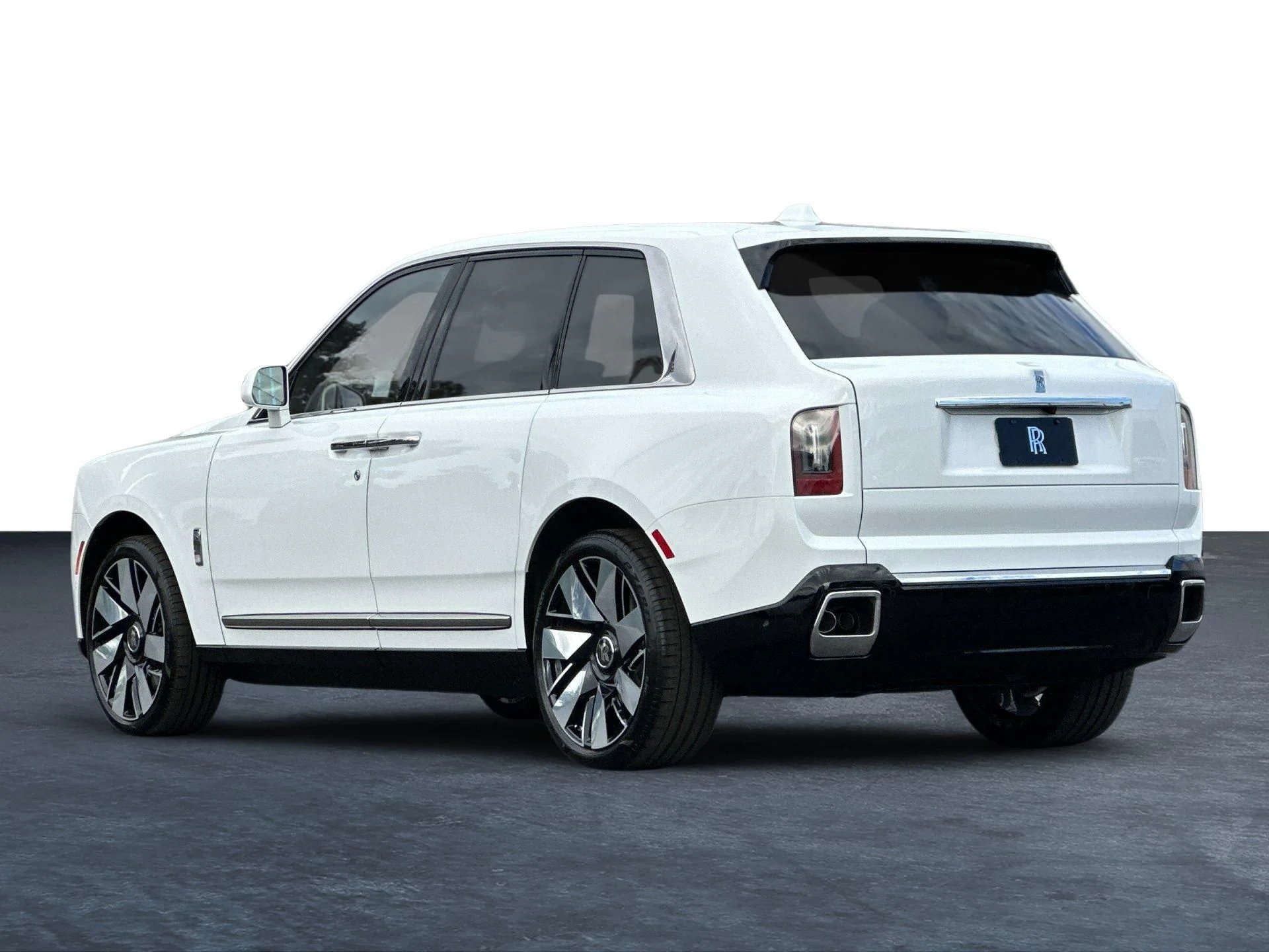 mph006_1153914348_New_2026_Rolls_Royce_Cullinan_1759336343_f0b3ebd7ef