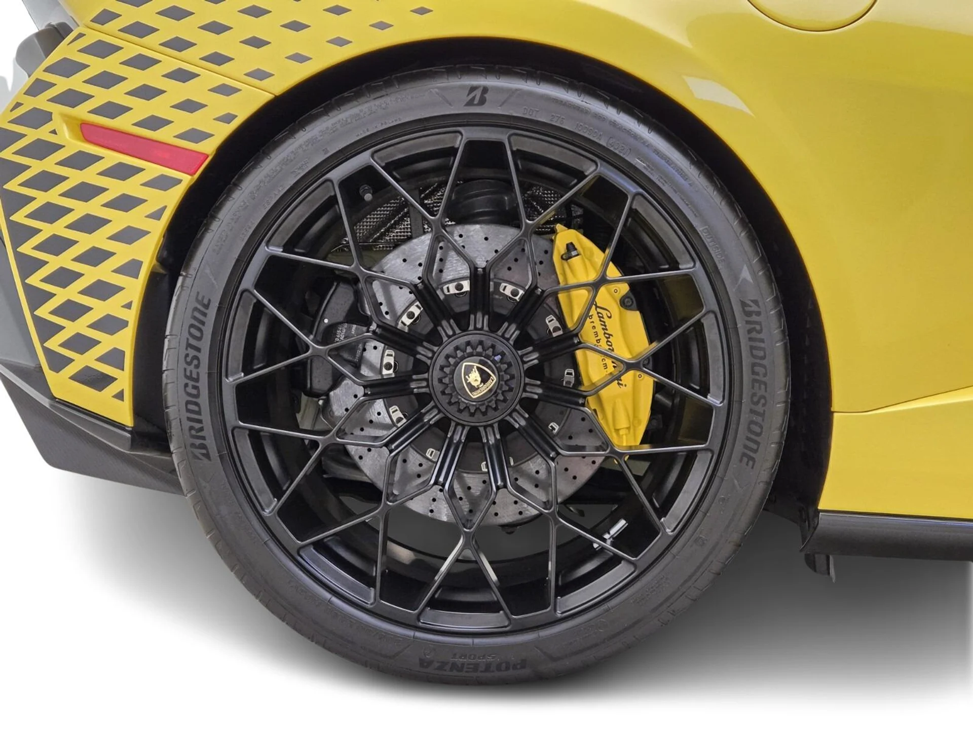 mph006_1160848220_Used_2022_Lamborghini_Huracan_STO_1755758907_88120d2ac4
