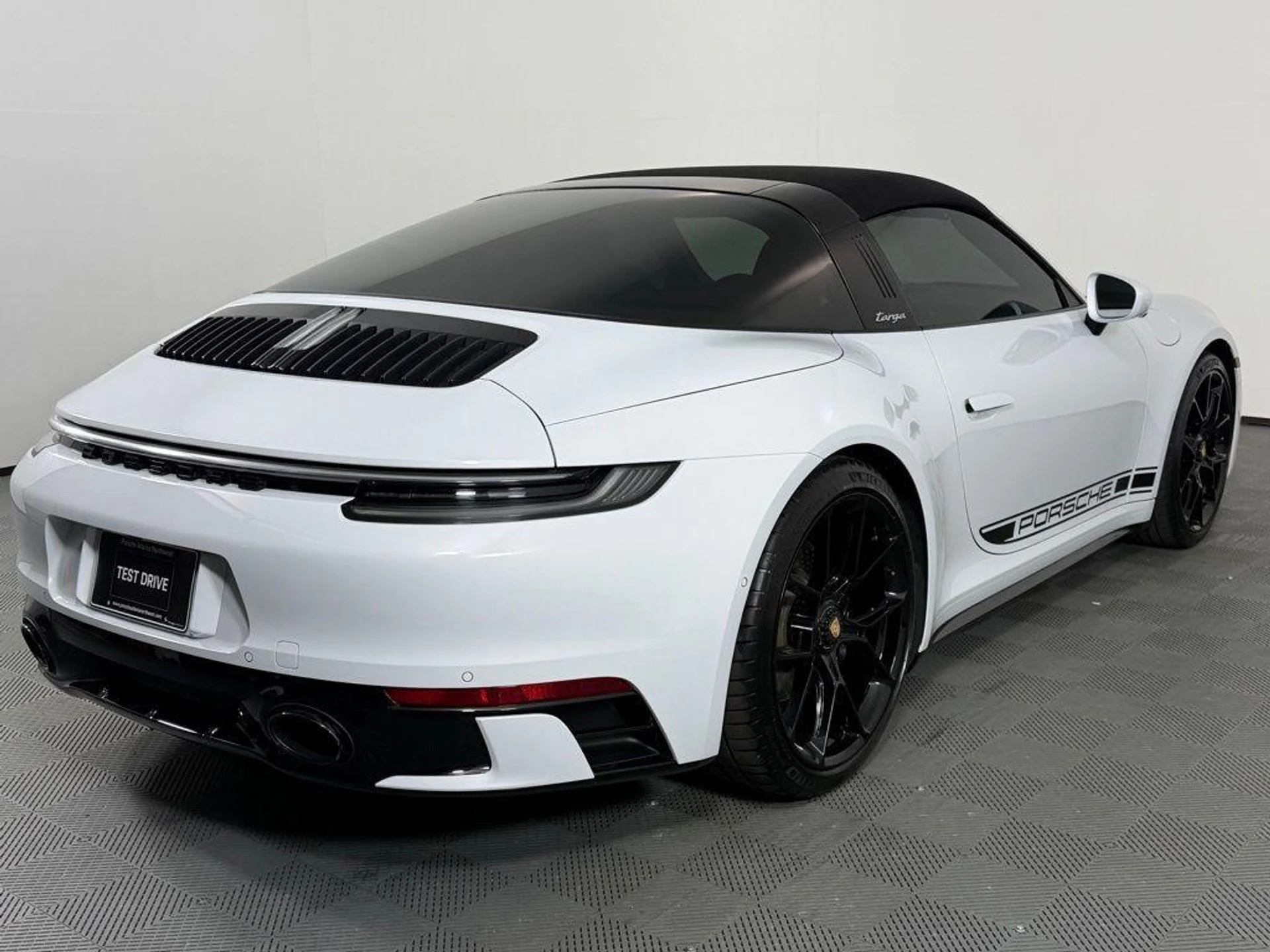 mph006_1164820531_D4n_CVQ_Zk_Ay_NS_Qp_D_Vqv_R7_B3xox8c_8cb1a2693b