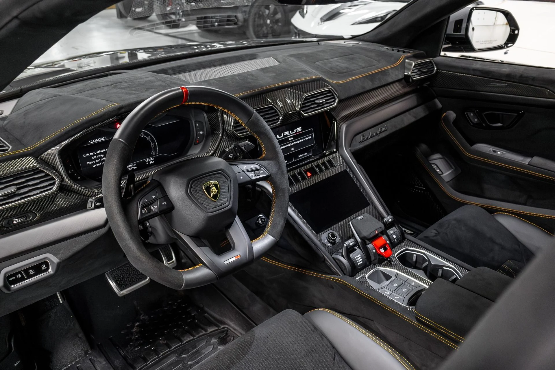 mph006_1165261119_Used_2023_Lamborghini_Urus_Performante_1766779667_f91de13e0f