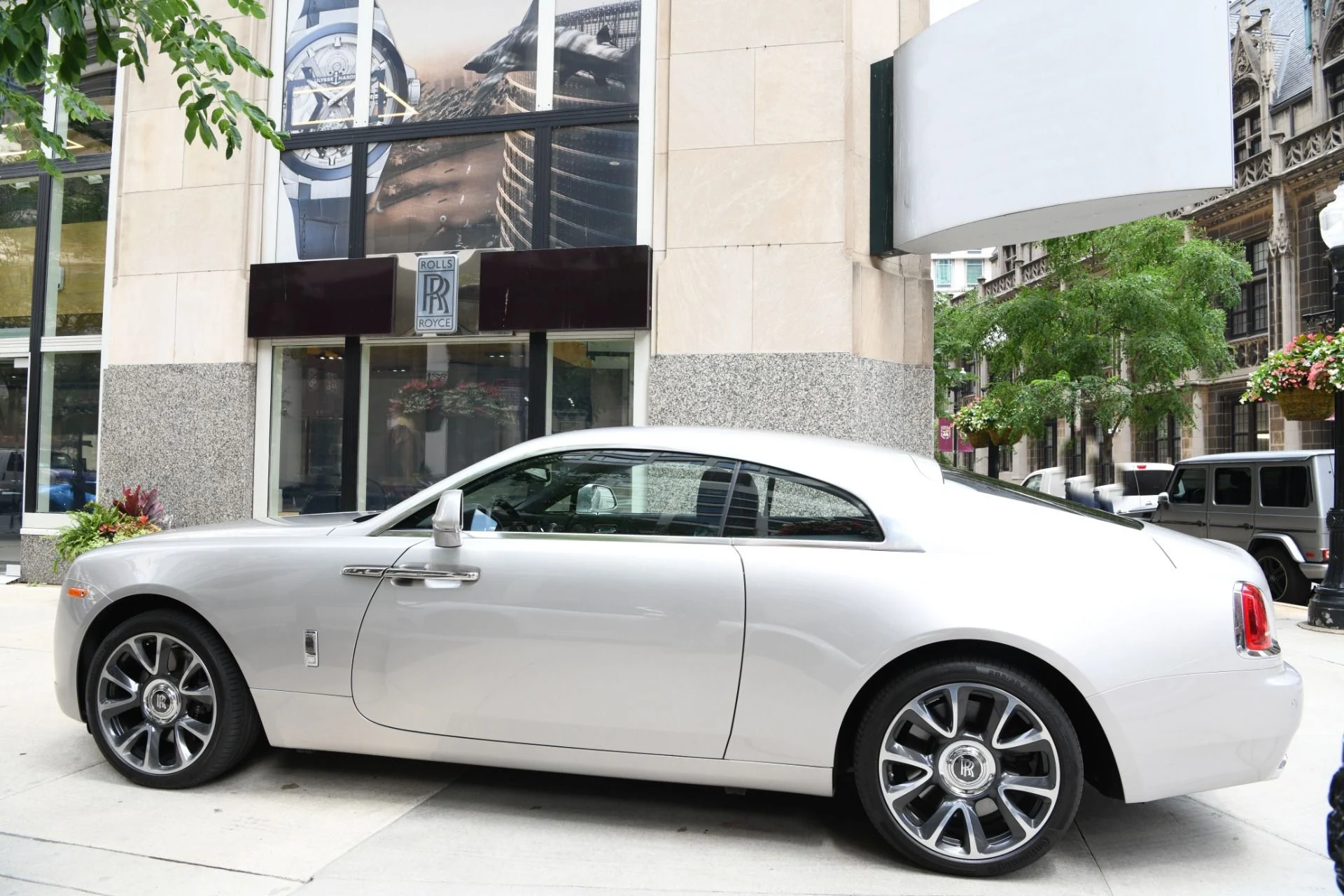 mph006_1171437834_11738_p8_l_12d581b742