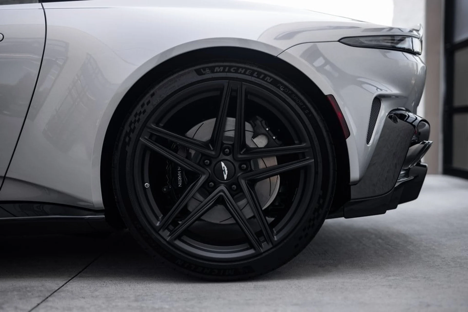 mph006_1174997933_d0b83cdd92570711b269237f89a39ae1x_cdfd03a010