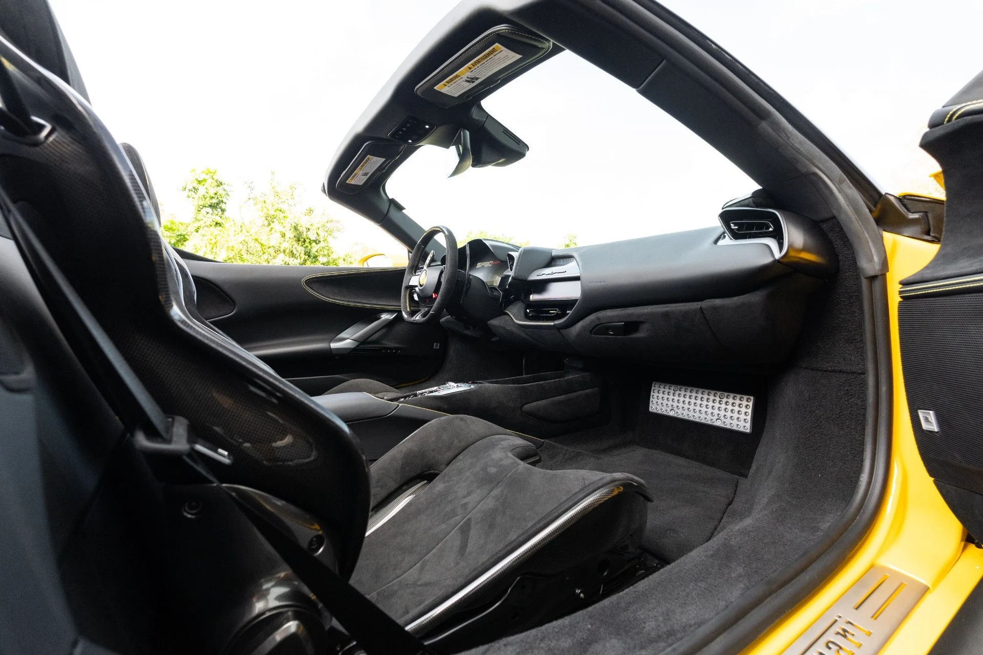 mph006_1178962605_Used_2025_Ferrari_SF_90_Spider_1772646640_728d435b21