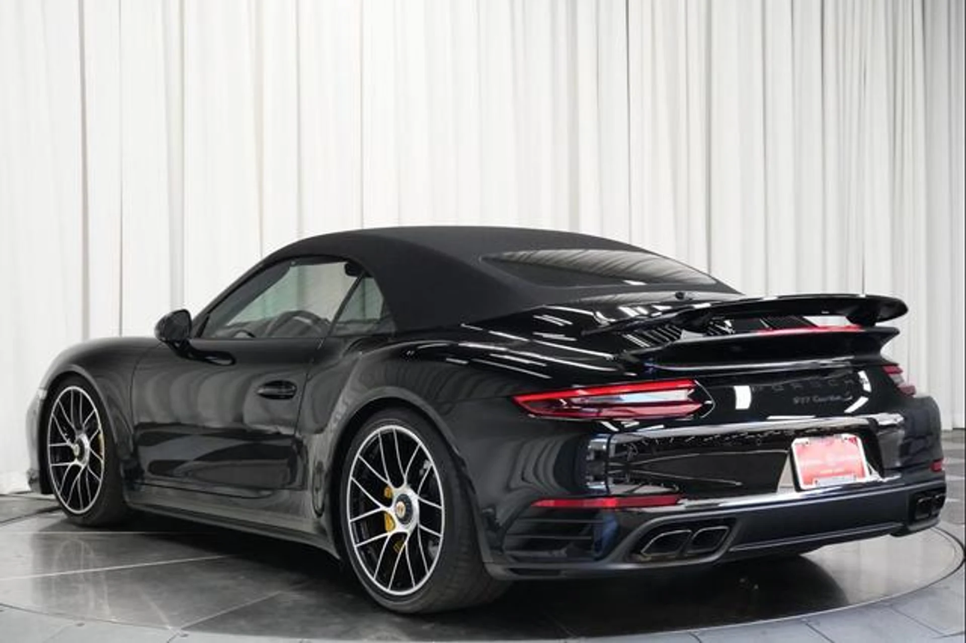 mph006_119204588_Ik_Za_J5rqvd_CT_92_C_b4l_Y4l_GIWDU_512754c53e