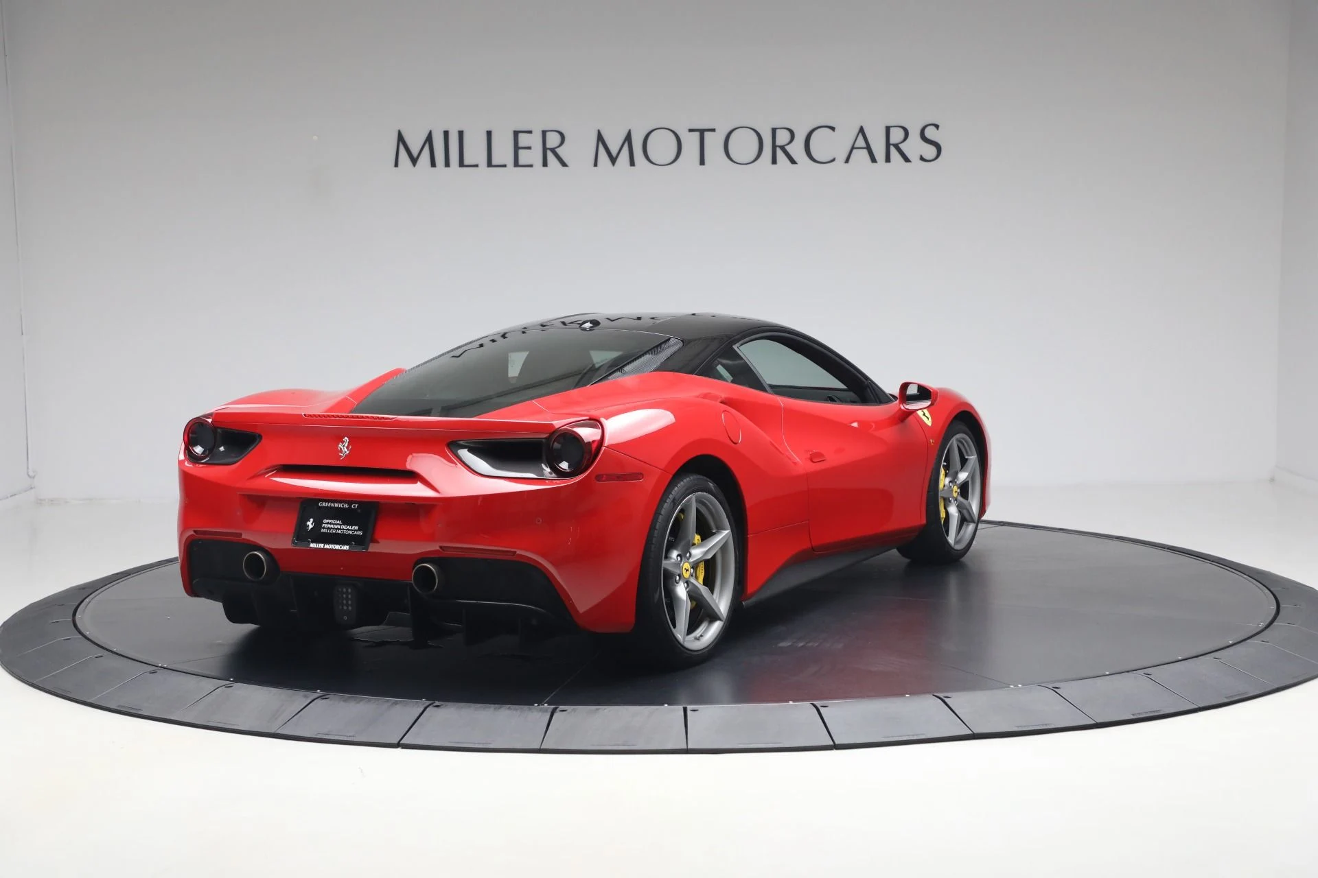 mph006_1218611059_Used_2018_Ferrari_488_GTB_1785949713_798ebd6fda