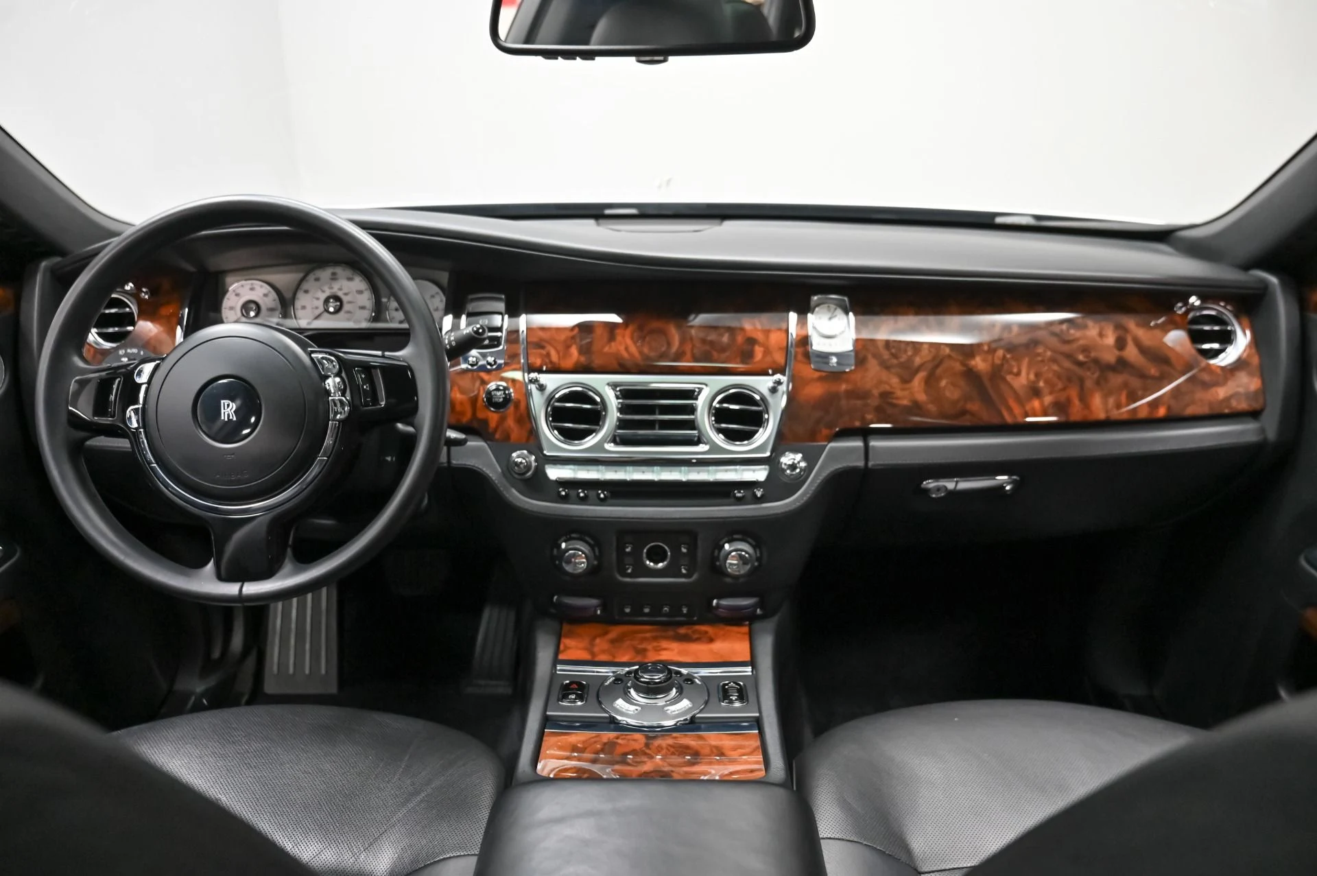 mph006_1222720837_Used_2012_Rolls_Royce_Ghost_1757528739_449c79b134