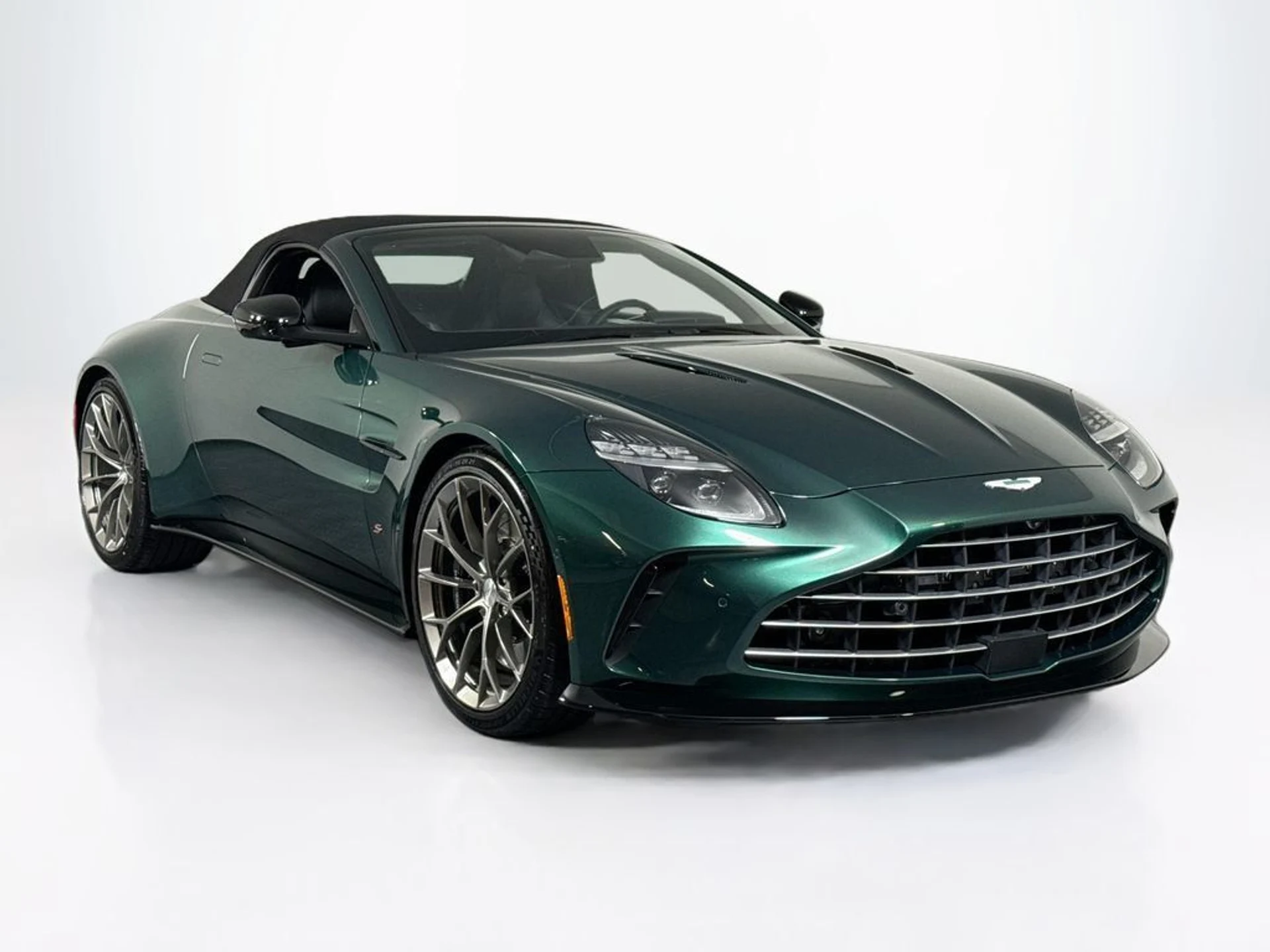 mph006_122275596_new_2026_aston_martin_vantage_sroadster_11350_23064994_7_1024_14b0fc972a