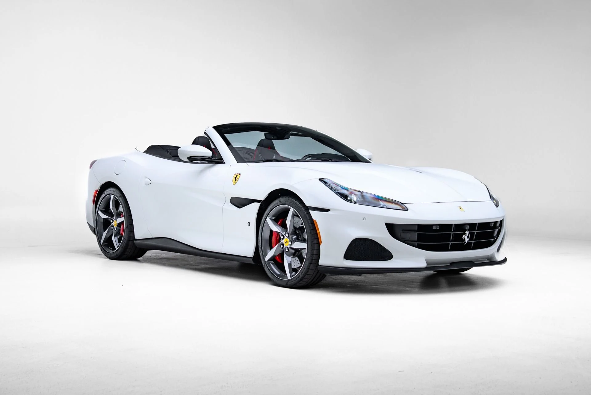mph006_1230988771_Used_2022_Ferrari_Portofino_M_1773357506_e023918c55