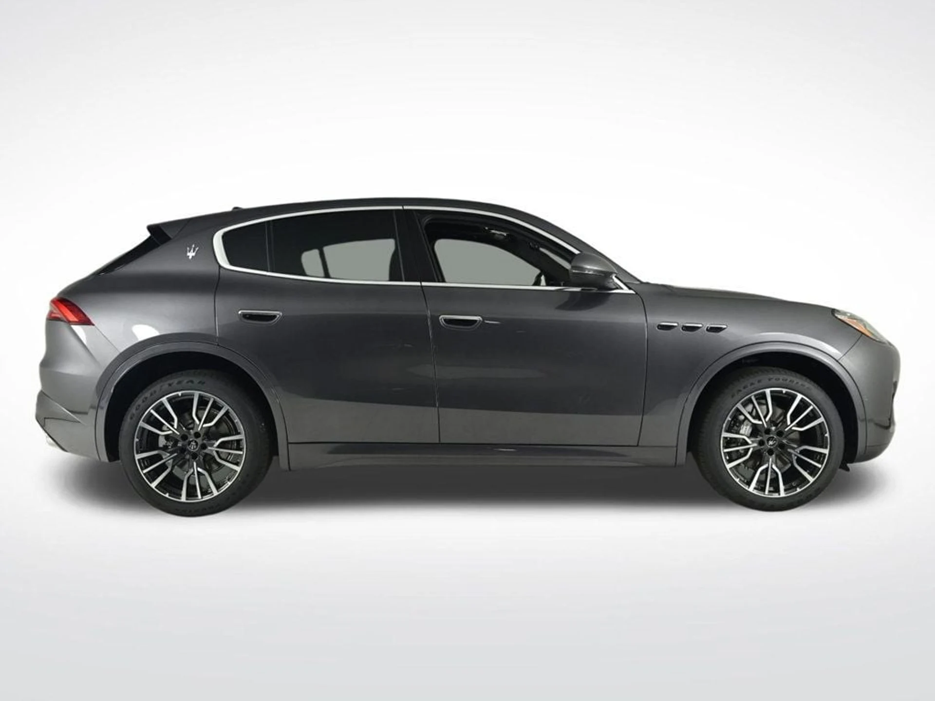 mph006_1236313490_new_2025_maserati_grecale_awd_11350_22882612_6_1024_77d5bd079e
