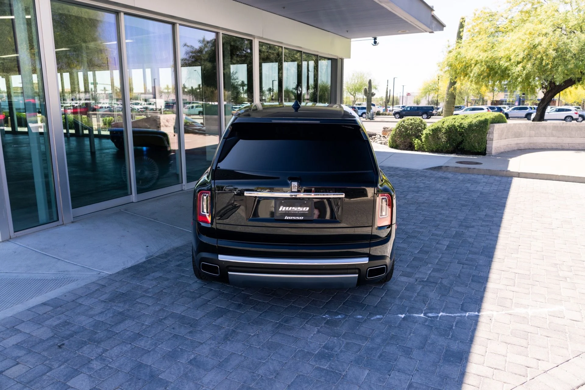 mph006_1244390982_Used_2021_Rolls_Royce_Cullinan_1774297263_7ac4aed205