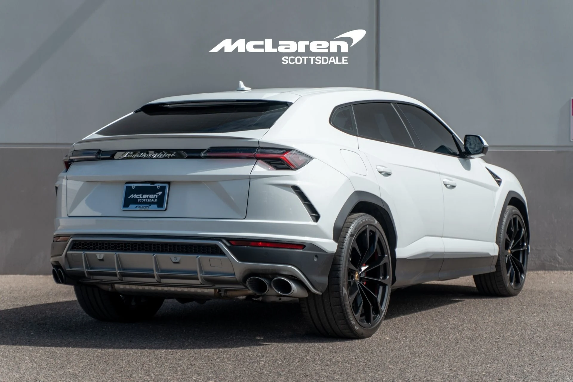 mph006_1245525256_Used_2022_LAMBORGHINI_URUS_1784317605_f1cc408bc0