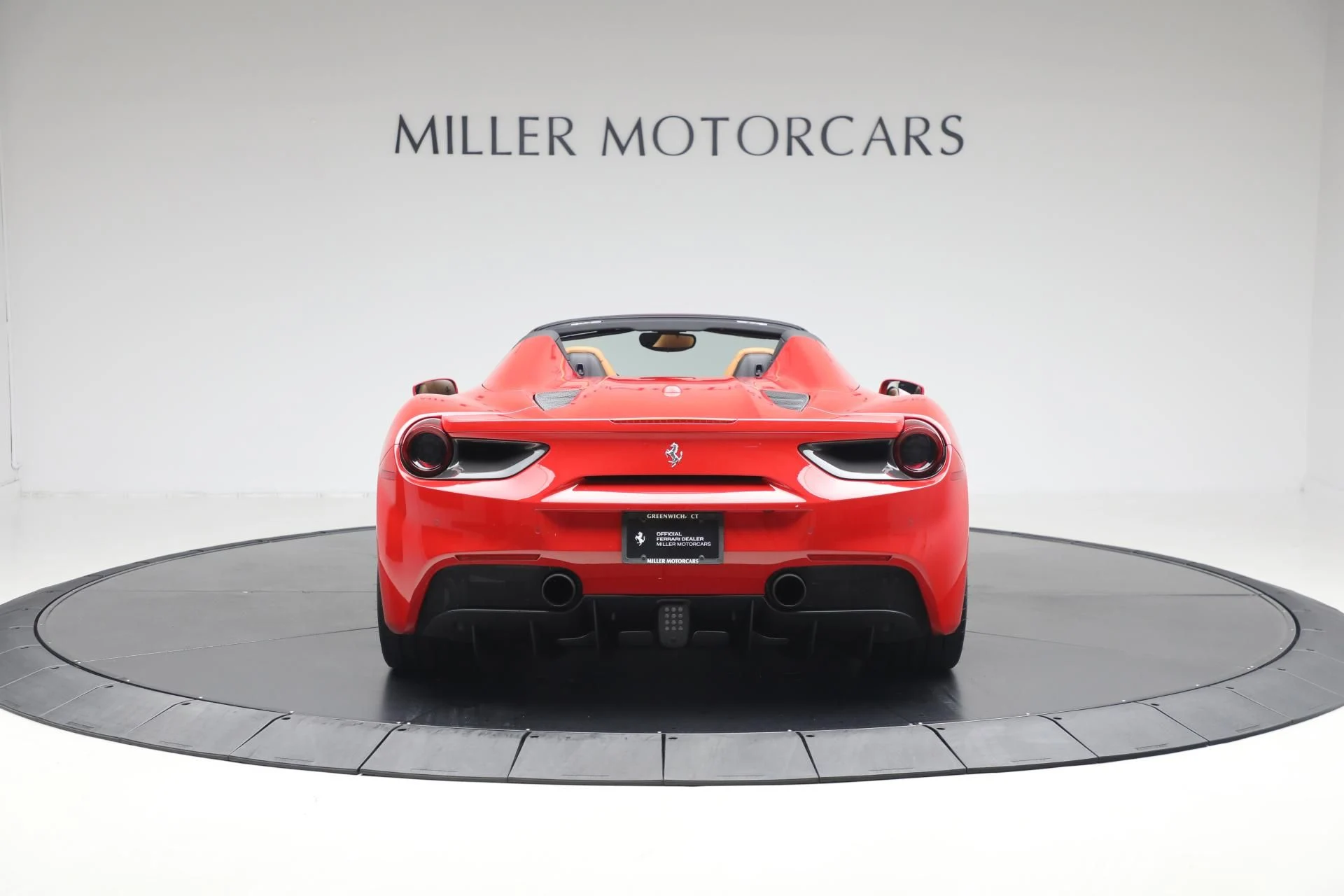 mph006_1248511935_Used_2018_Ferrari_488_Spider_1a14106e83