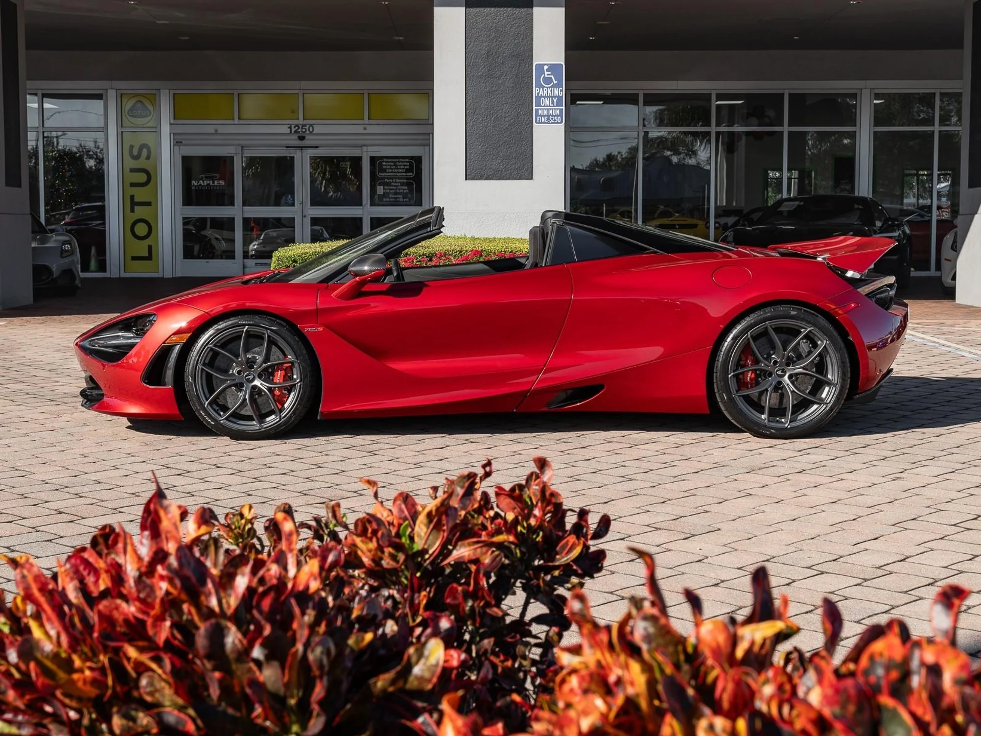 mph006_1254010276_Used_2020_Mc_Laren_720_S_1766077565_df610c248e