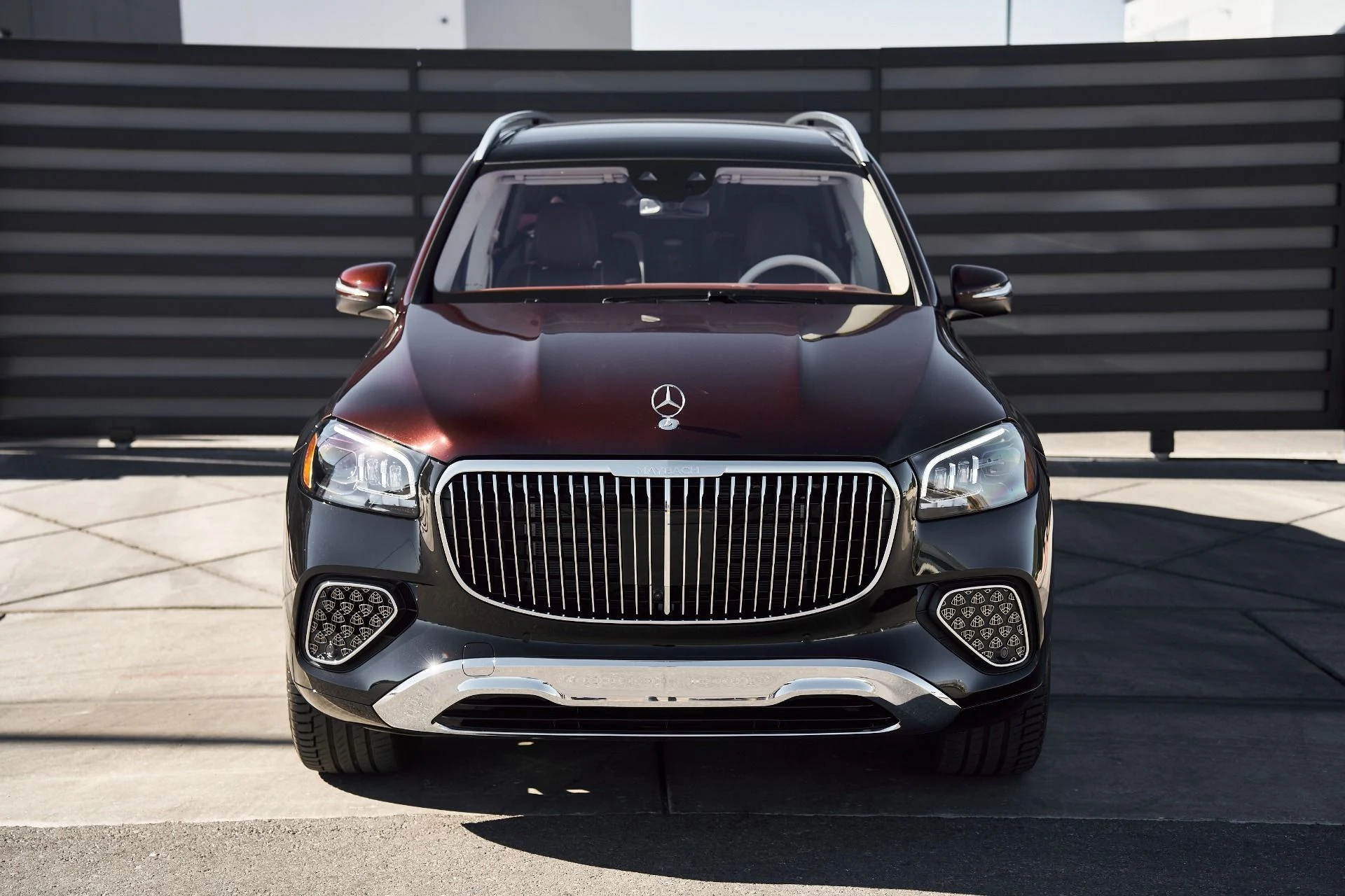 mph006_1262332950_Used_2024_Mercedes_Benz_GLS_Maybach_GLS_600_1762306317_3e6b06eaed