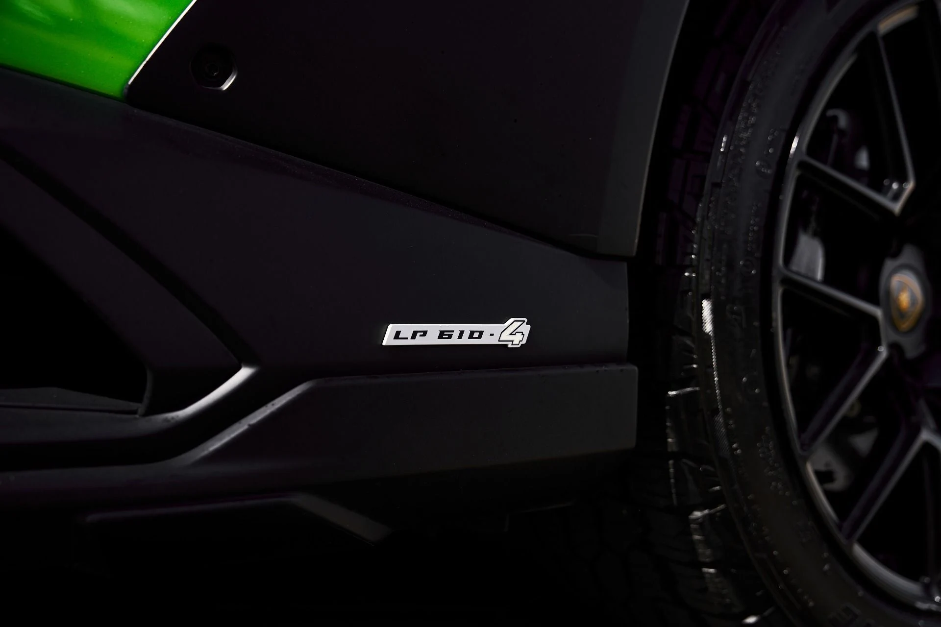 mph006_1267922908_Used_2024_Lamborghini_Huracan_Sterrato_Base_1774300042_3080db3766