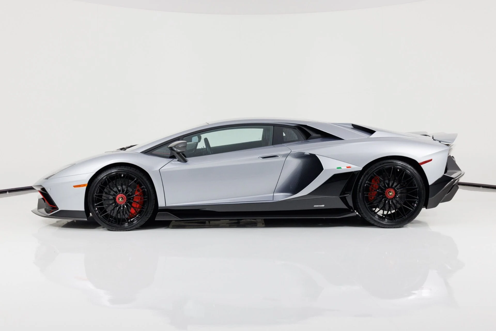mph006_1284331304_Used_2022_Lamborghini_Aventador_LP_780_4_Ultimae_1784925940_85fffb64e0