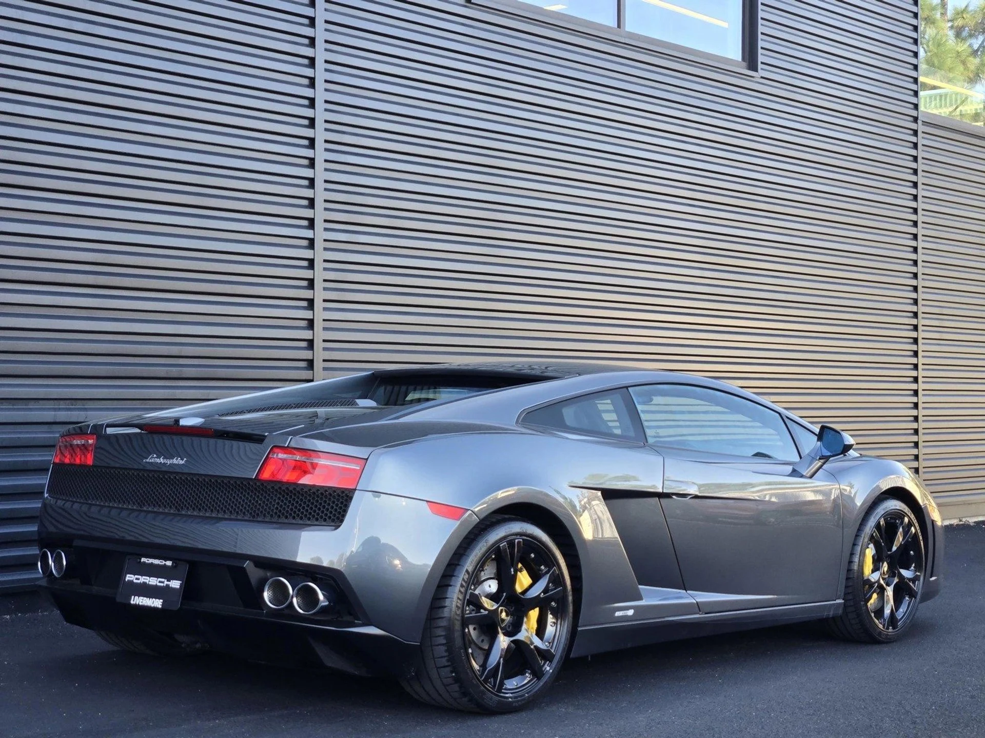 mph006_1290195689_6bd5f0a1e1d781aba19ff19468f37461x_a105dda857