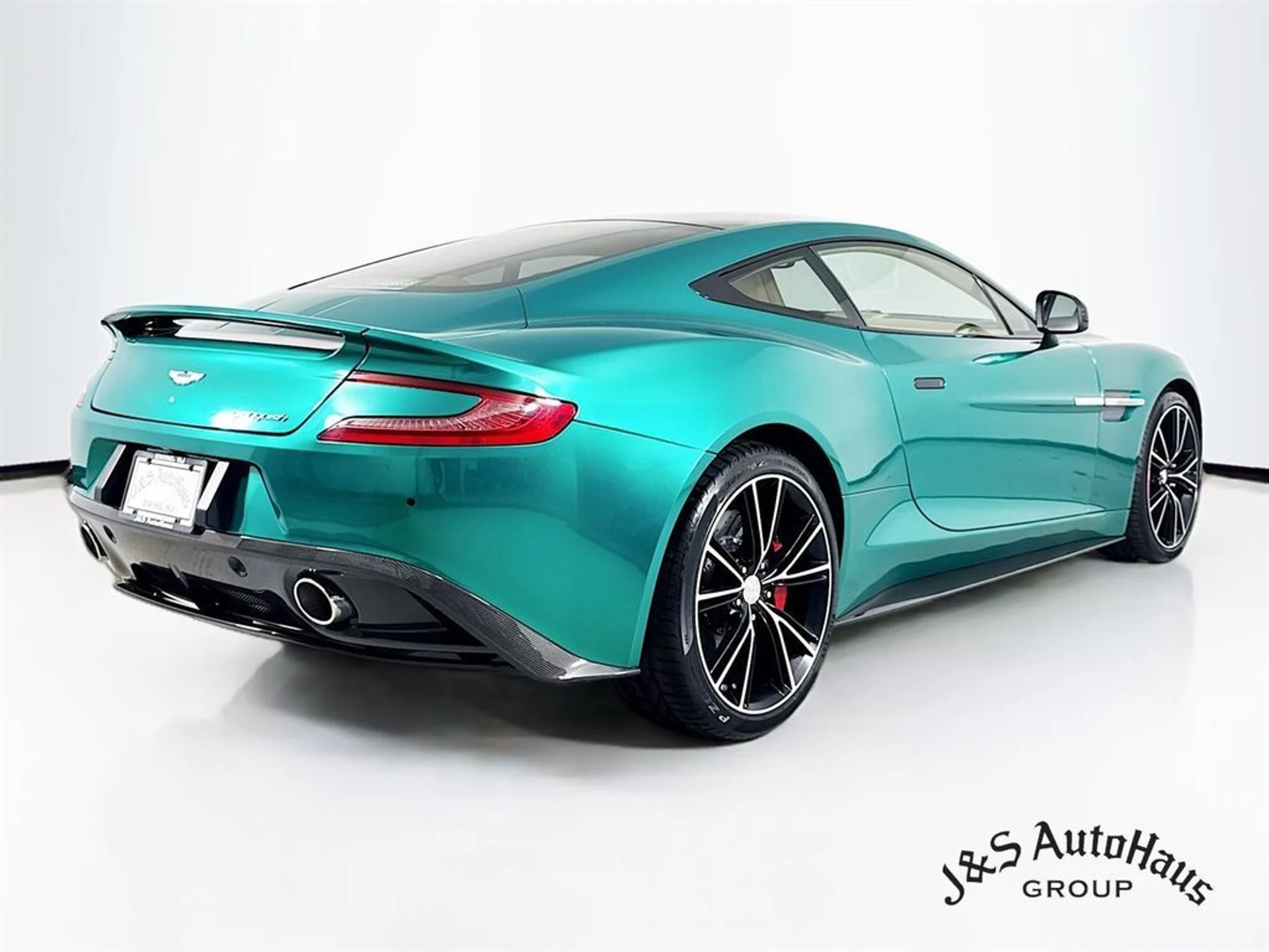 mph006_1290356062_svctr87tvn163s0agin9os1df9is_615335b24d