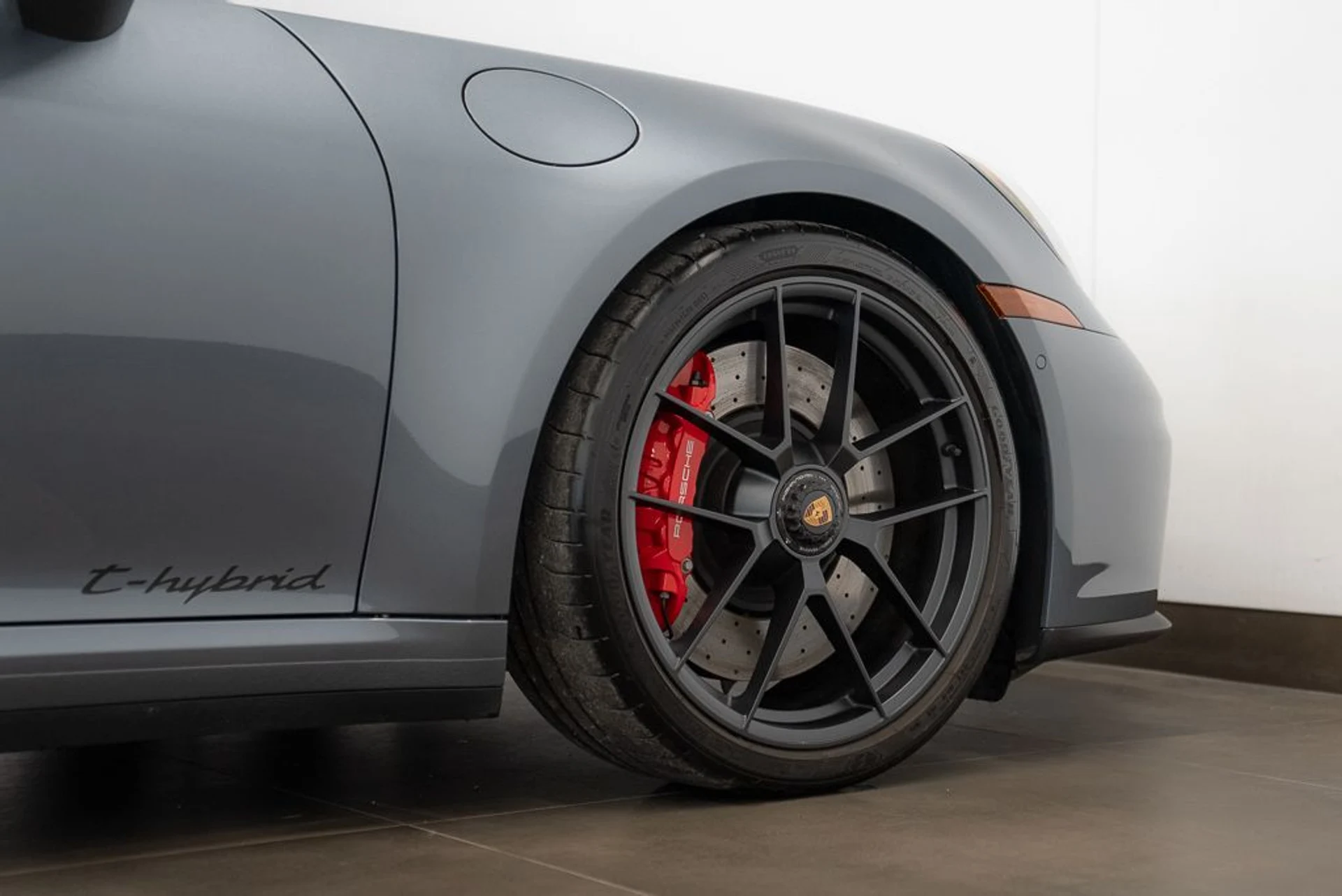 mph006_1290949399_porsche_911_2025_jpg_v_1776180195_15accccdb2