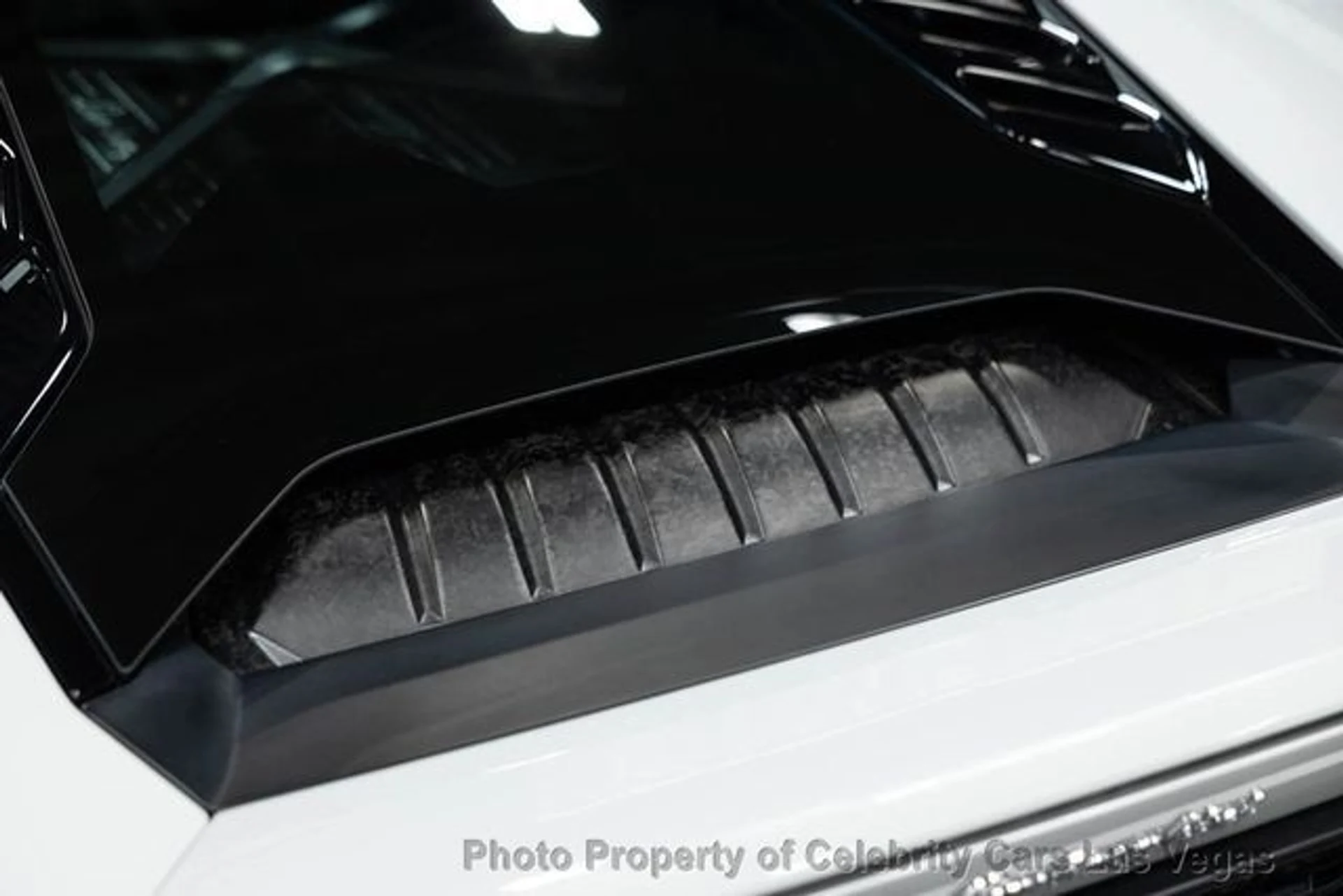 mph006_1301696832_used_2019_lamborghini_huracan_lp5802_9707_22868387_11_640_8a8b1bd3de