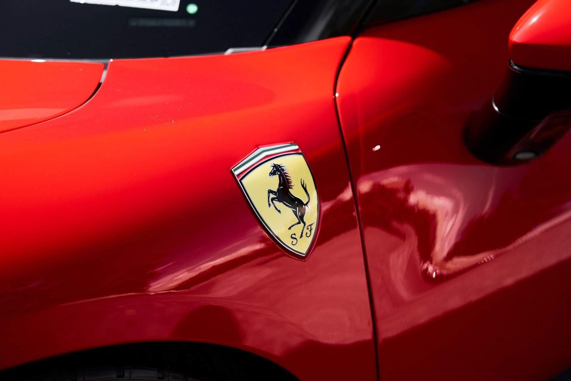 mph006_1305782120_Used_2024_Ferrari_296_GTB_1757101170_0d7d589846