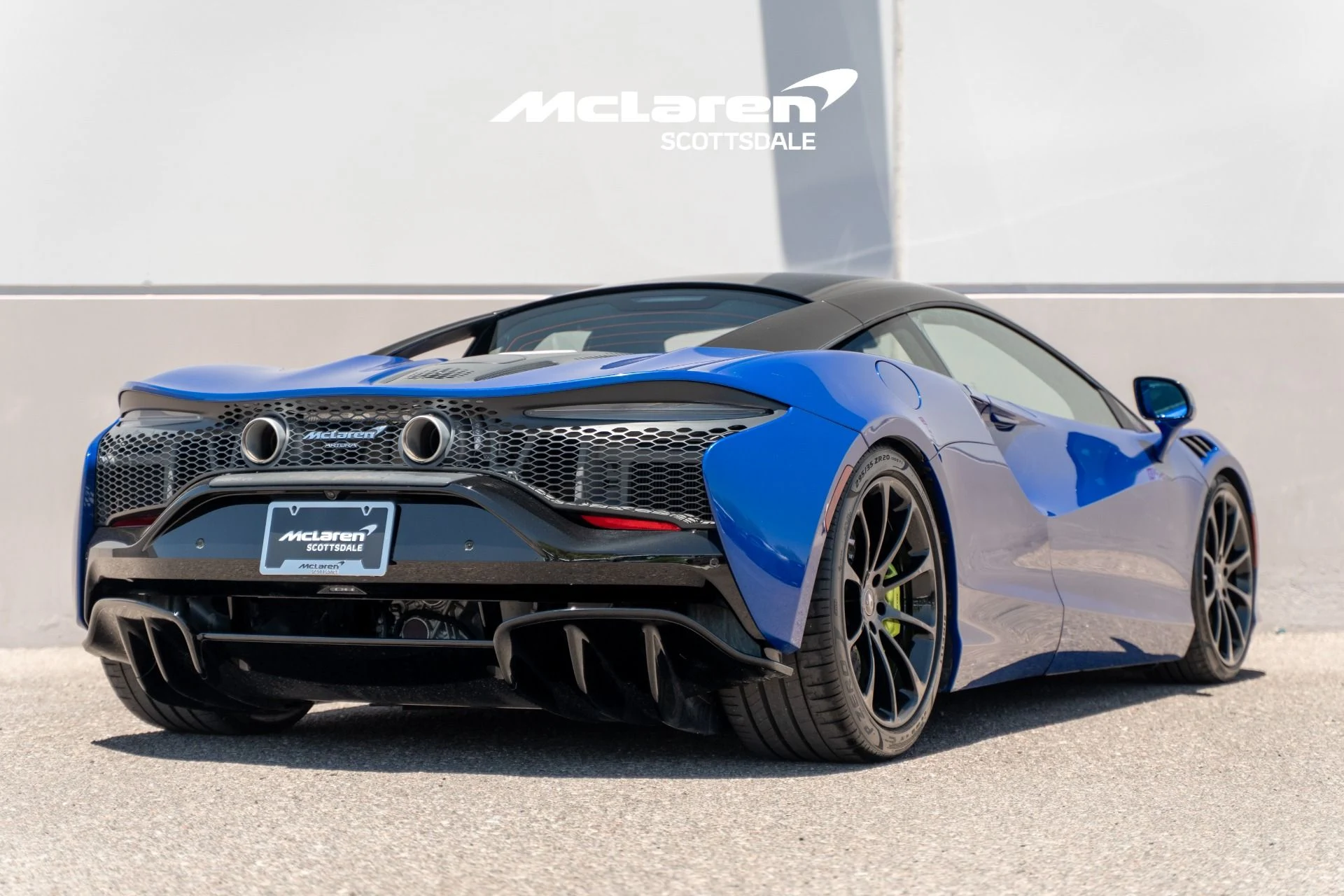 mph006_1309857036_Used_2023_MCLAREN_ARTURA_1780682375_095625bb8b