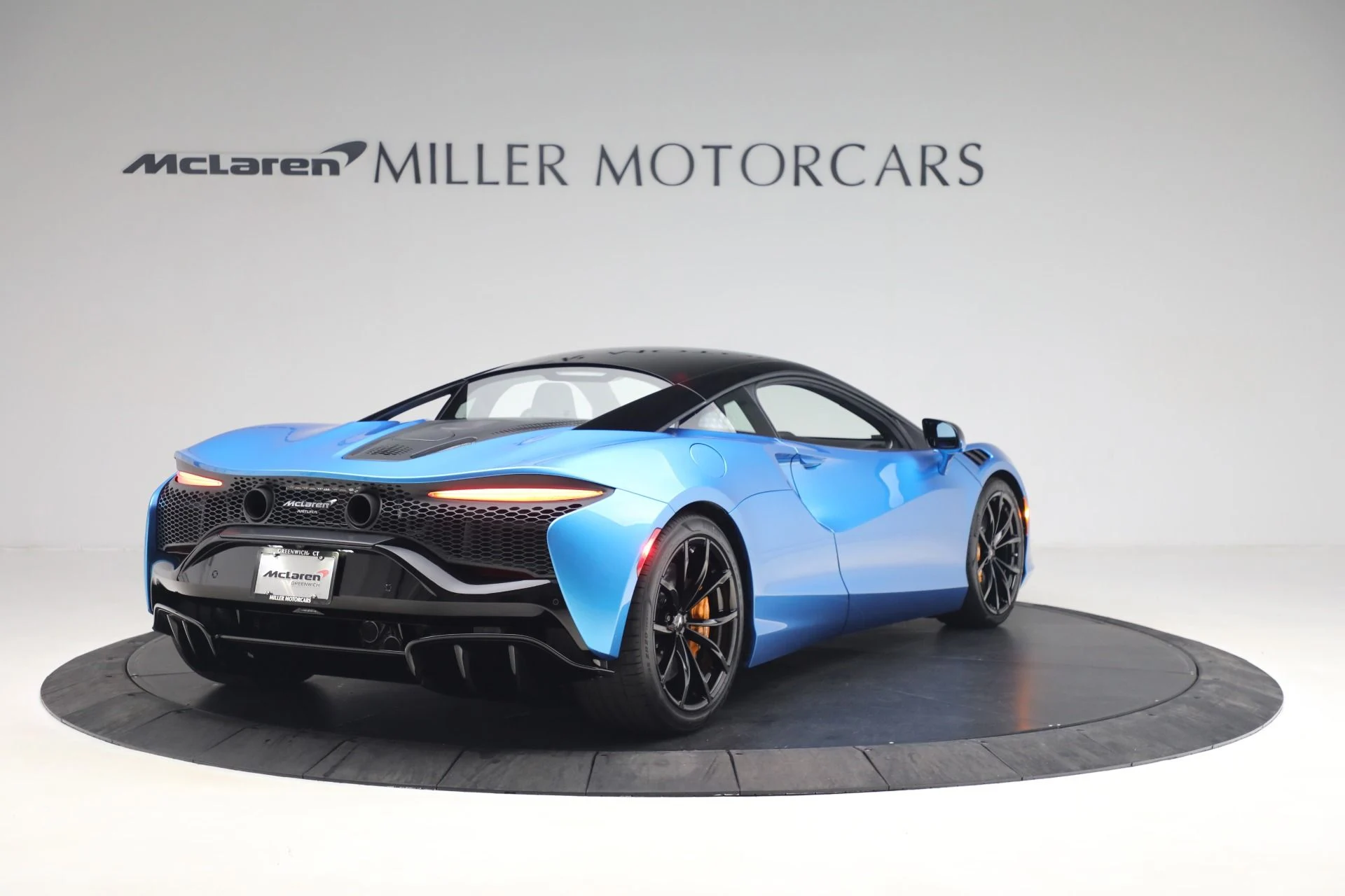 mph006_1312593133_Used_2023_Mc_Laren_Artura_Tech_Lux_4a035939f7