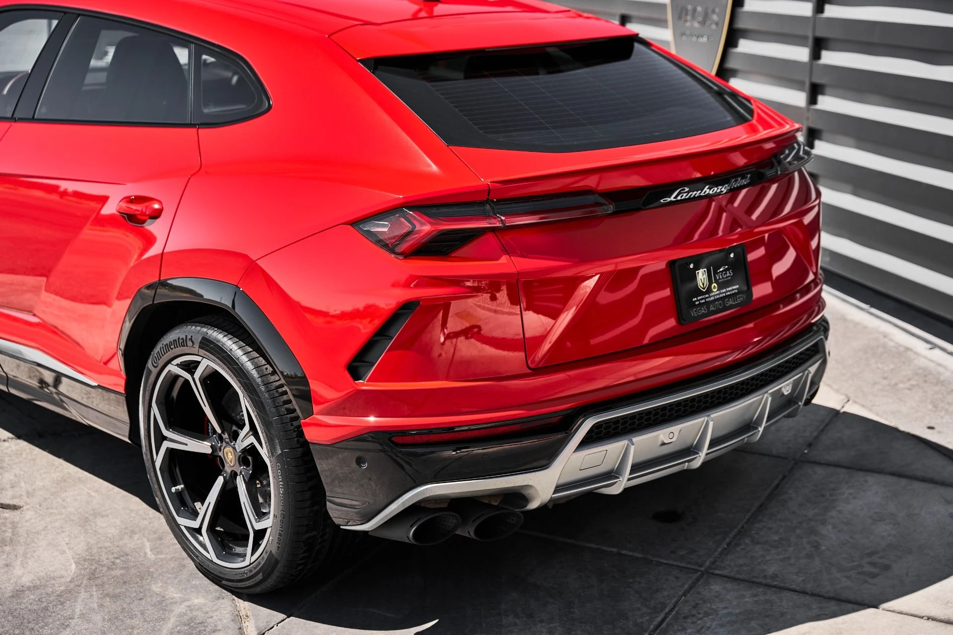 mph006_131335529_Used_2019_Lamborghini_Urus_Base_1782947926_54e507042f