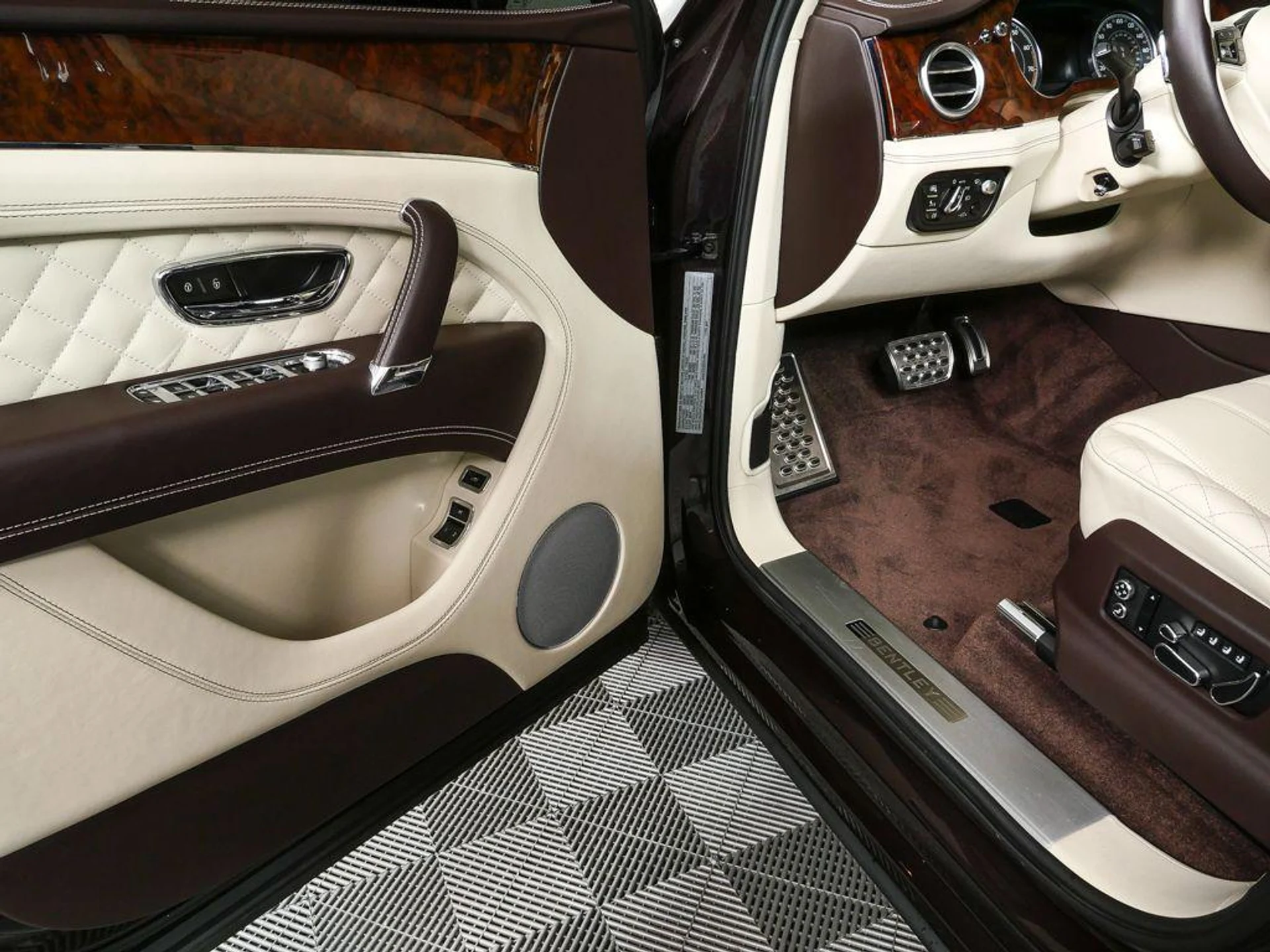 mph006_1322294940_q_JHG_6_MR_Ci_PG_2_EW_Gv21_ALQR_0_Fsjk_7be1608040