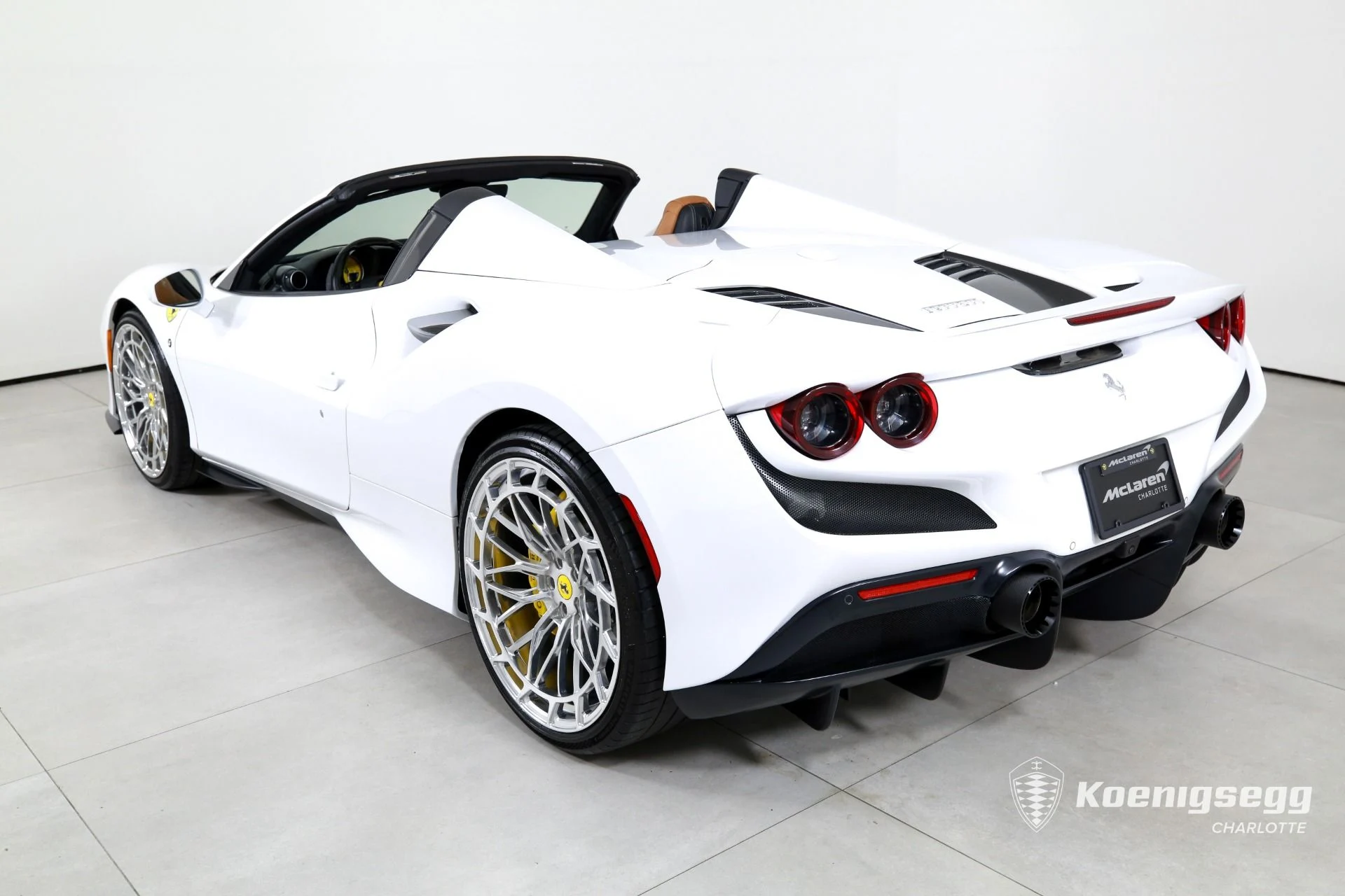 mph006_1333827763_Used_2023_Ferrari_F8_Spider_1783439458_e1c7370e50