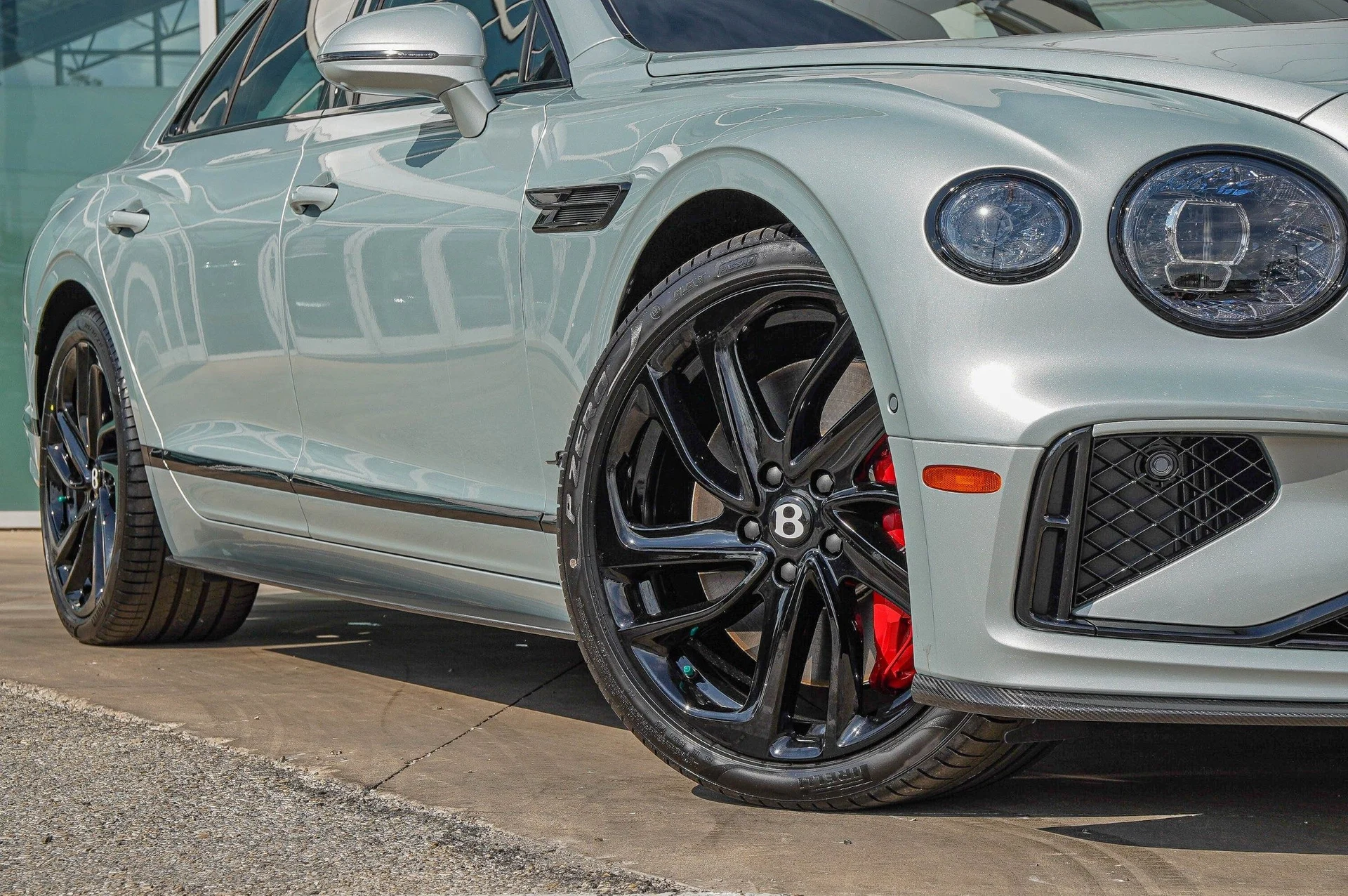 mph006_1338775055_Hi_Tech_Luxury_Imports_LLC_SCBBR_6_ZG_7_TC_024366_image_6_74b426575e