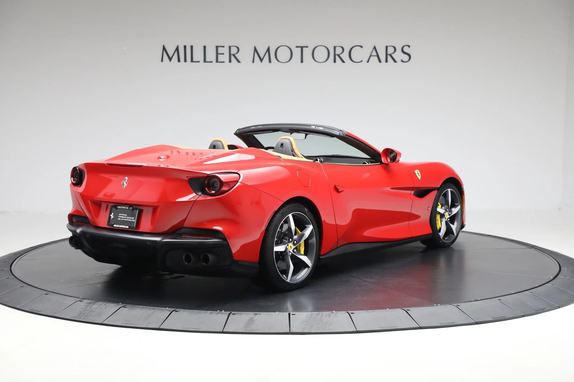 mph006_1344042649_Used_2022_Ferrari_Portofino_M_386c806f99