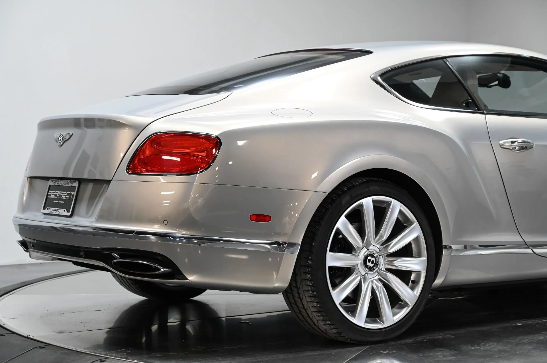 mph006_1348655_Used_2016_Bentley_Continental_GT_W12_1791812970_0b4e7e9e0e
