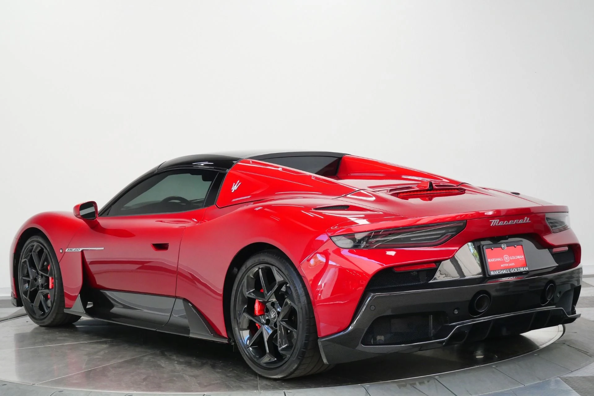 mph006_1353990946_Used_2023_Maserati_MC_20_Cielo_1598_Miles_Carbon_Ceramic_Brakes_Interior_Exterior_Carbon_Packages_1776351589_eb0254c315