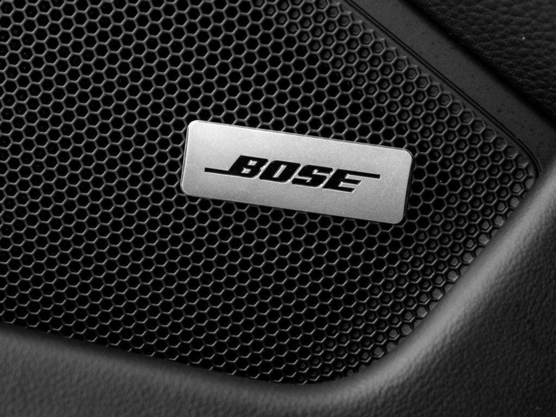 mph006_1358580786_u_Q_Lb_LLY_Qeykm2v_A_Xqek7zs_Web0c_1e3d38c86e