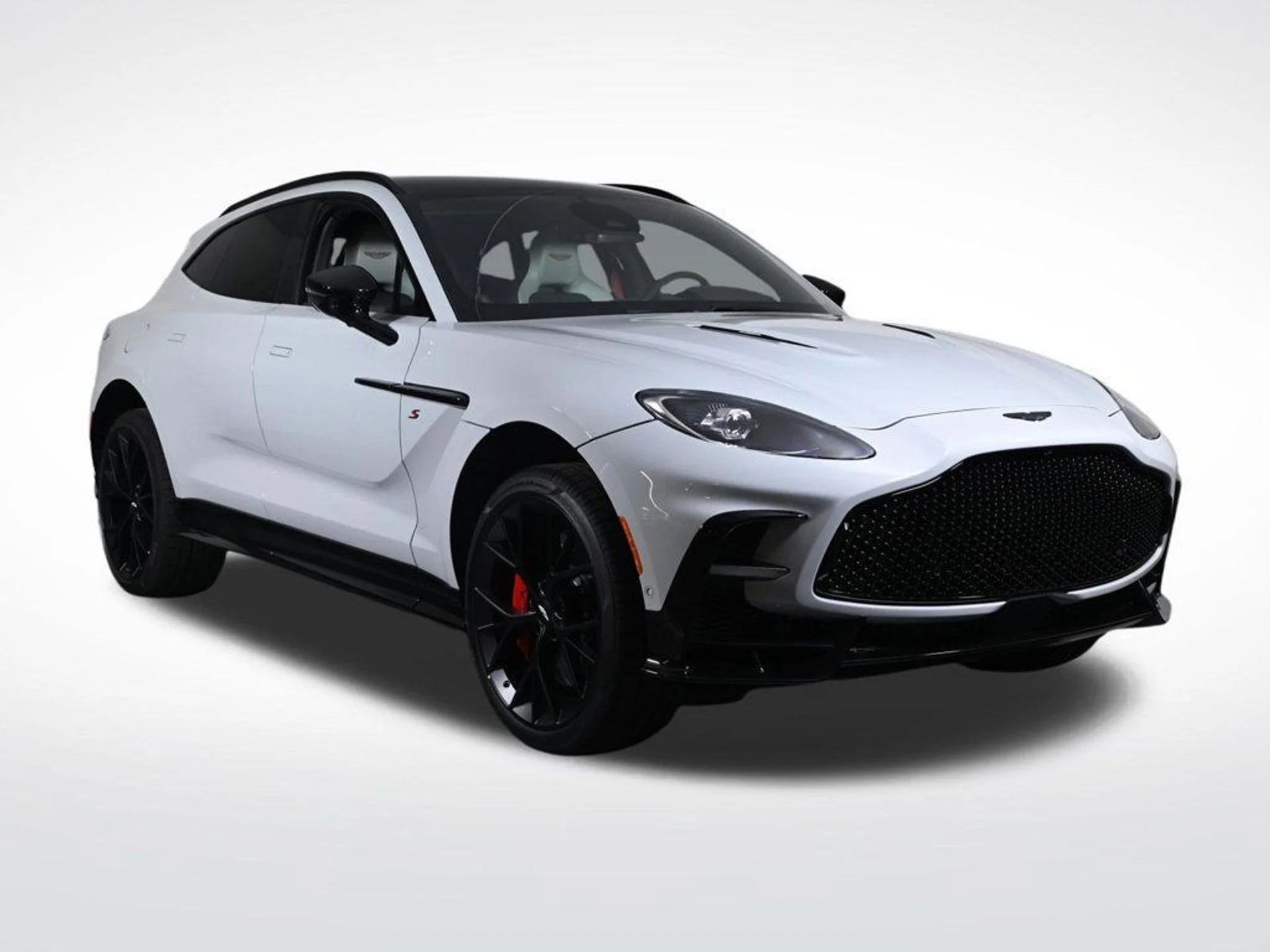 mph006_1369650523_new_2026_aston_martin_dbx_sawd_11350_23000820_7_1024_a0c15c9bc8