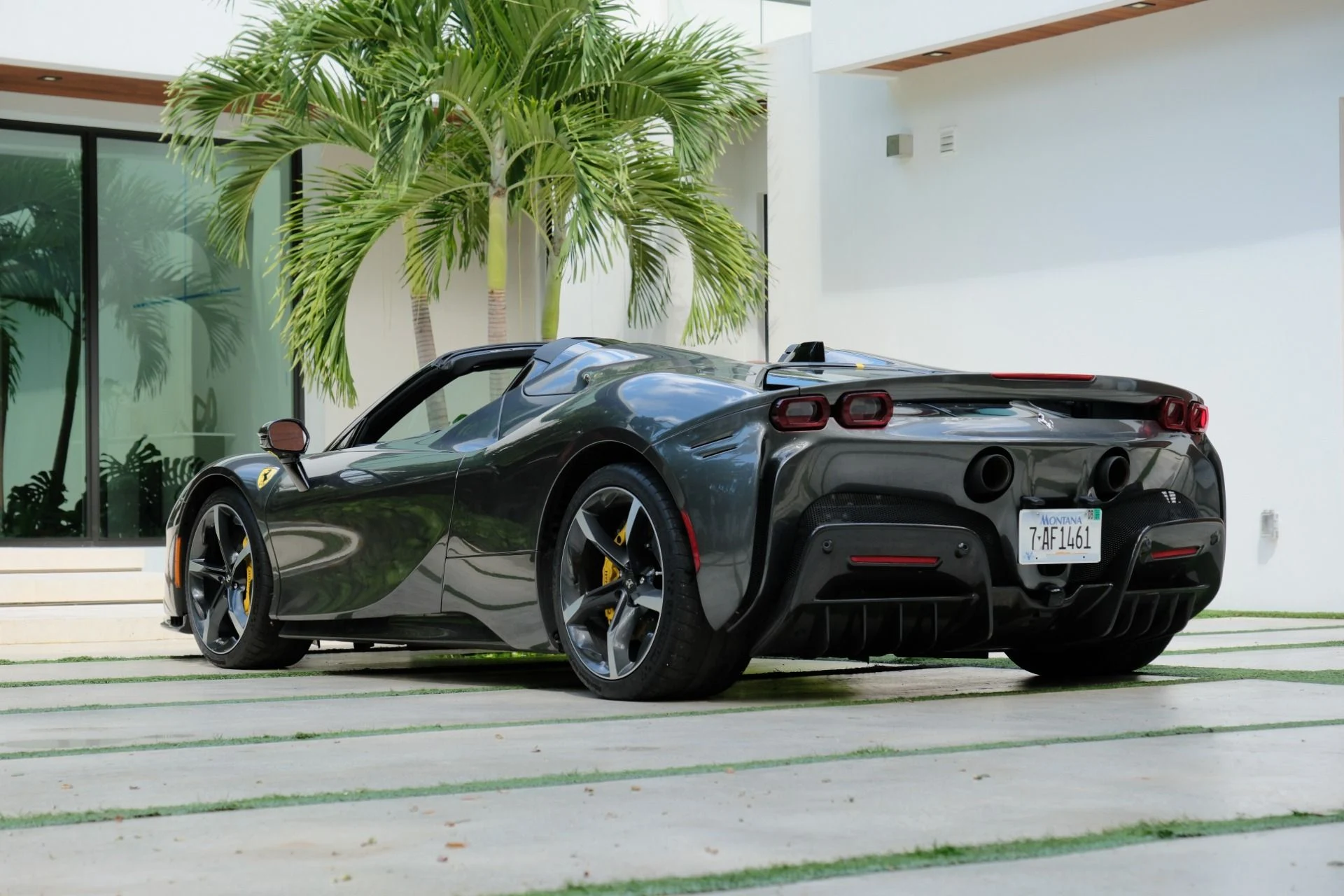 mph006_1379739563_Used_2022_Ferrari_SF_90_Spider_1790027669_b16a556673