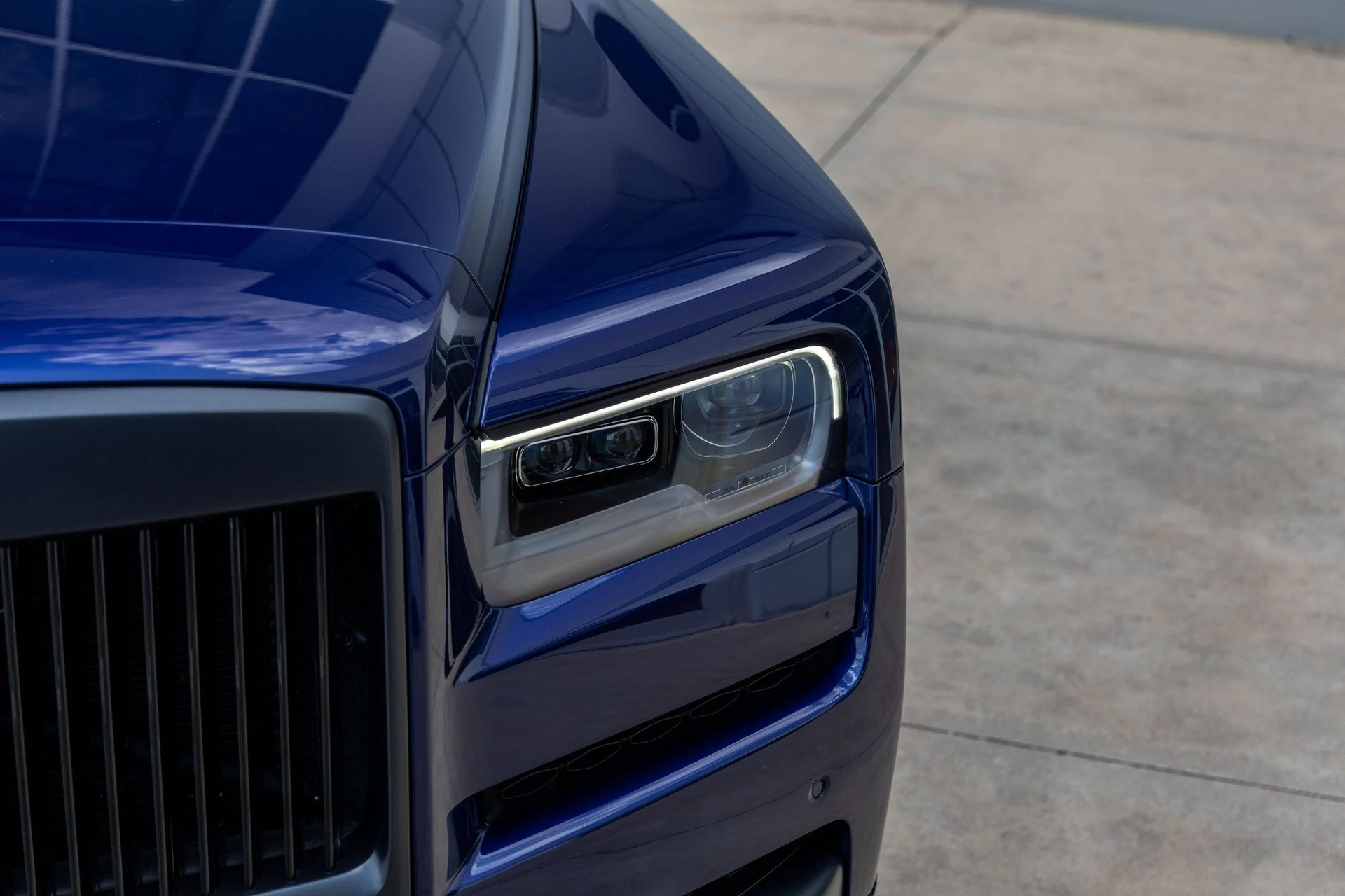 mph006_1381213426_Hi_Tech_Luxury_Imports_LLC_SLATV_8_C04_RU_223924_image_6_38fbc946f9