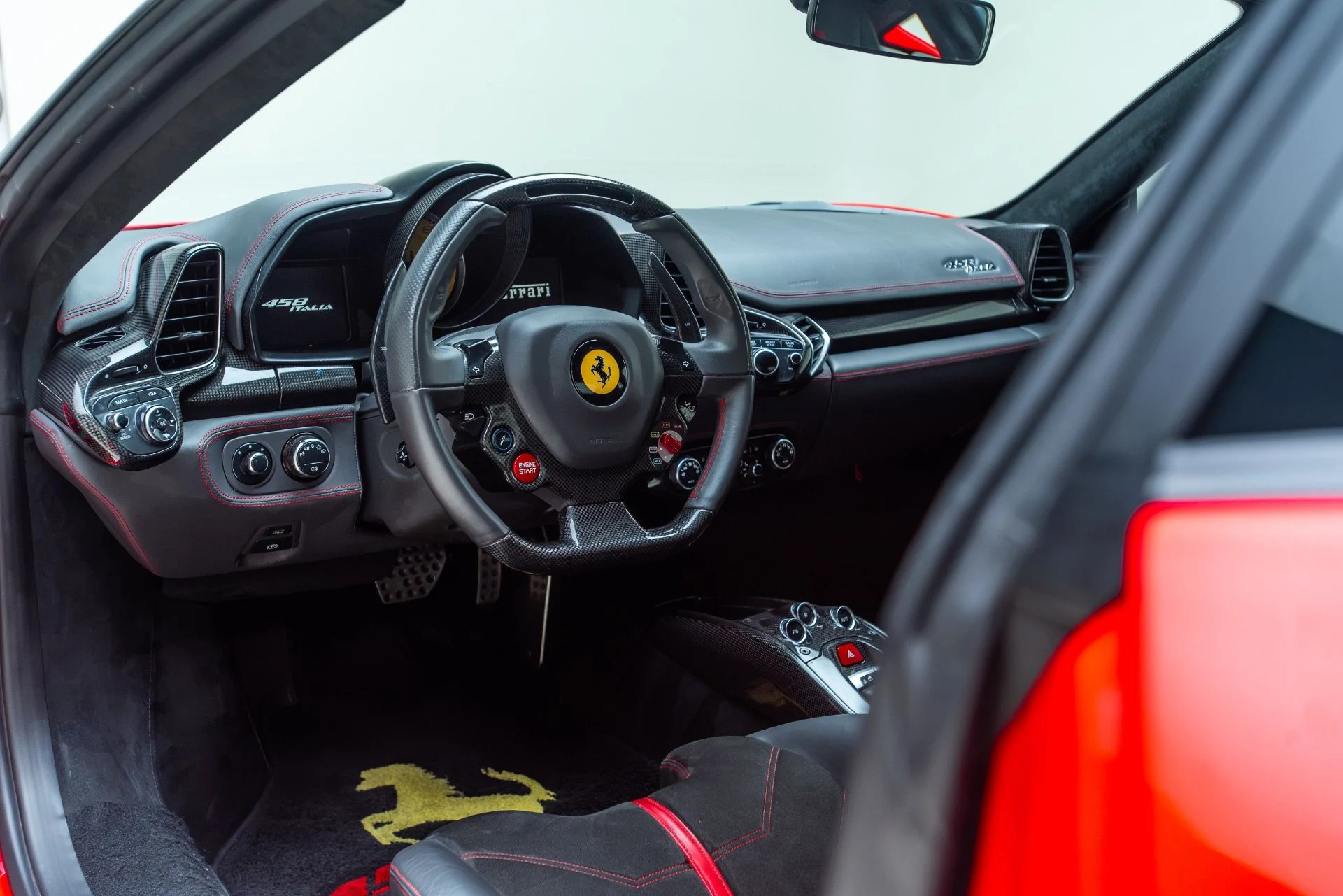 mph006_1382786353_Used_2011_Ferrari_458_Italia_1786651954_3c6fffe862