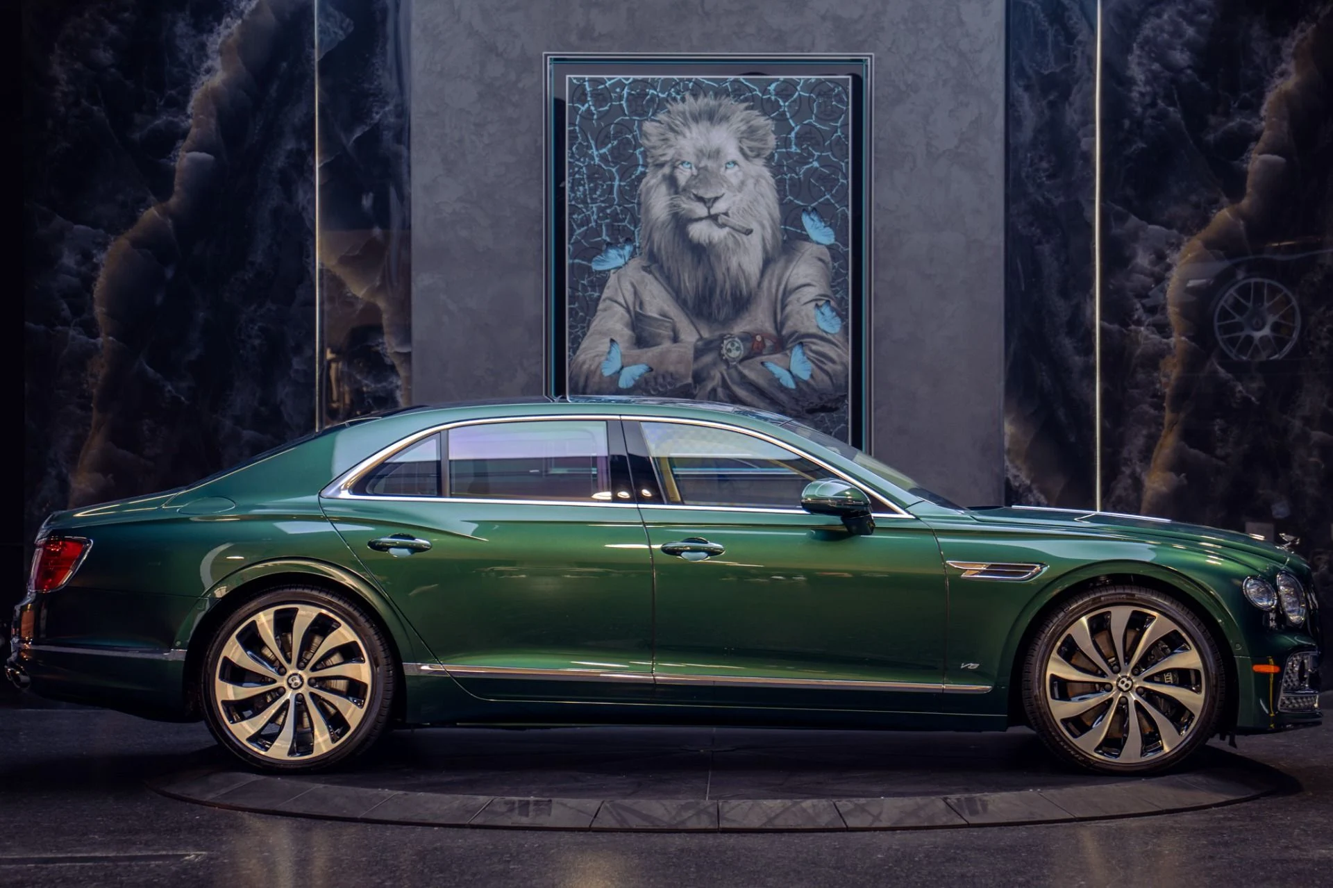 mph006_14012094_Used_2022_Bentley_Flying_Spur_V8_1790700947_e9f8983f8b
