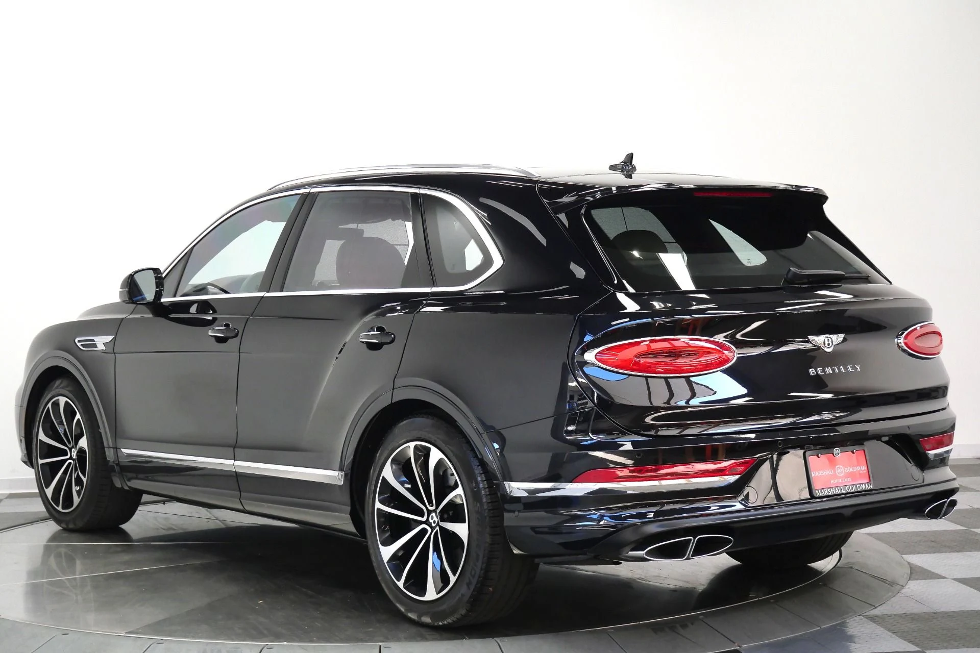 mph006_1402165842_Used_2023_Bentley_Bentayga_V8_Touring_Specification_Front_Seat_Comfort_Specification_1783533314_09c053f7b1