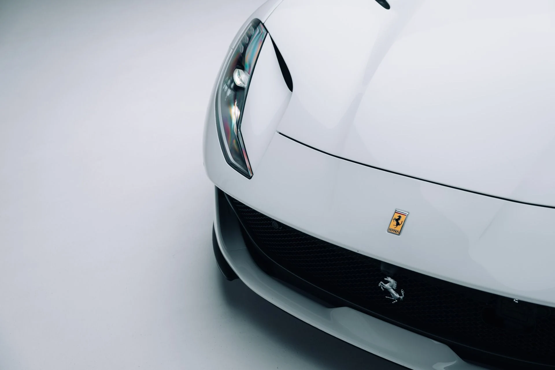 mph006_1407185287_Used_2019_Ferrari_812_Superfast_1787186168_4e52f09218