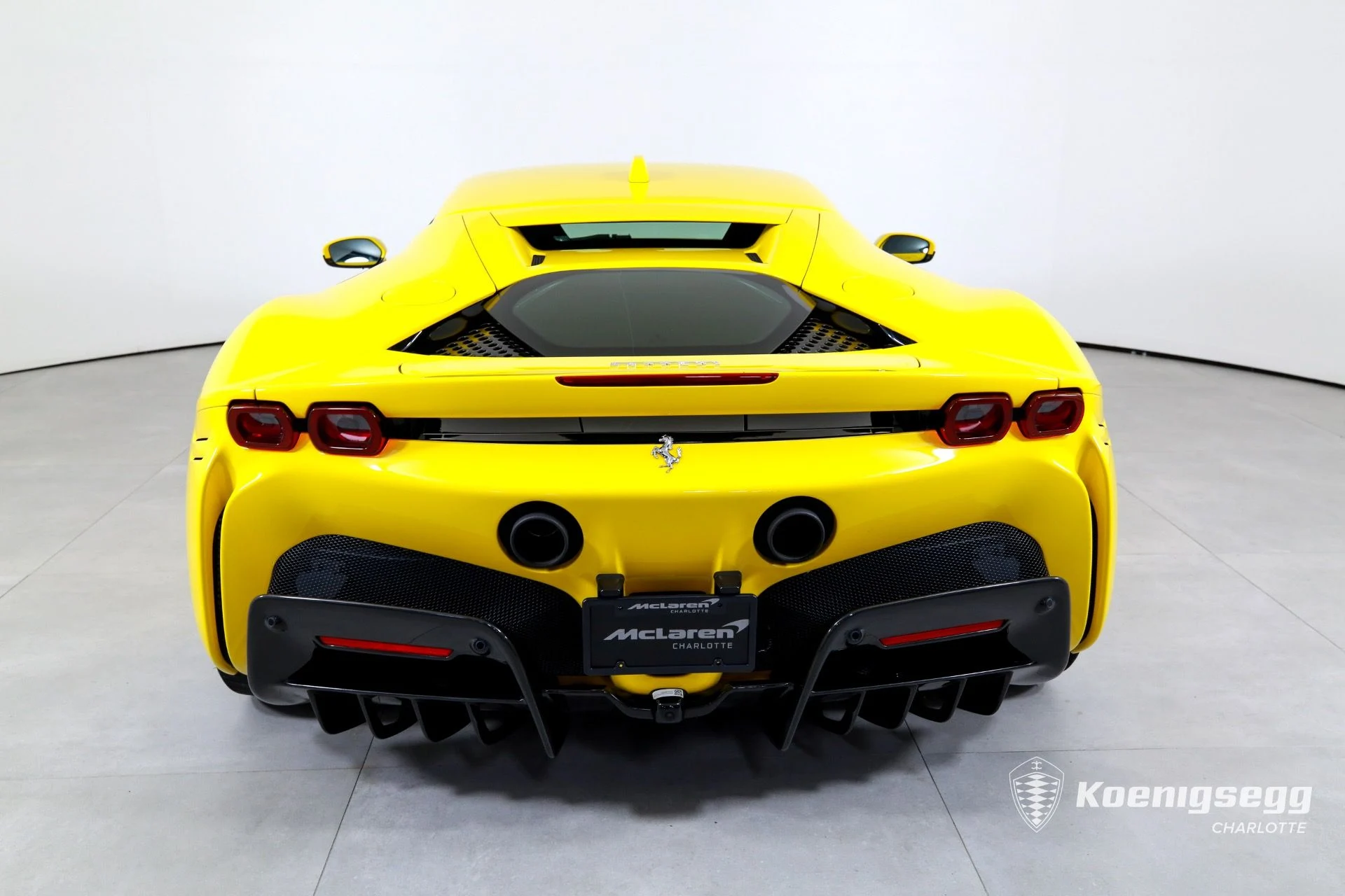 mph006_1411891922_Used_2021_Ferrari_SF_90_Stradale_1760975075_5a3a9a9608