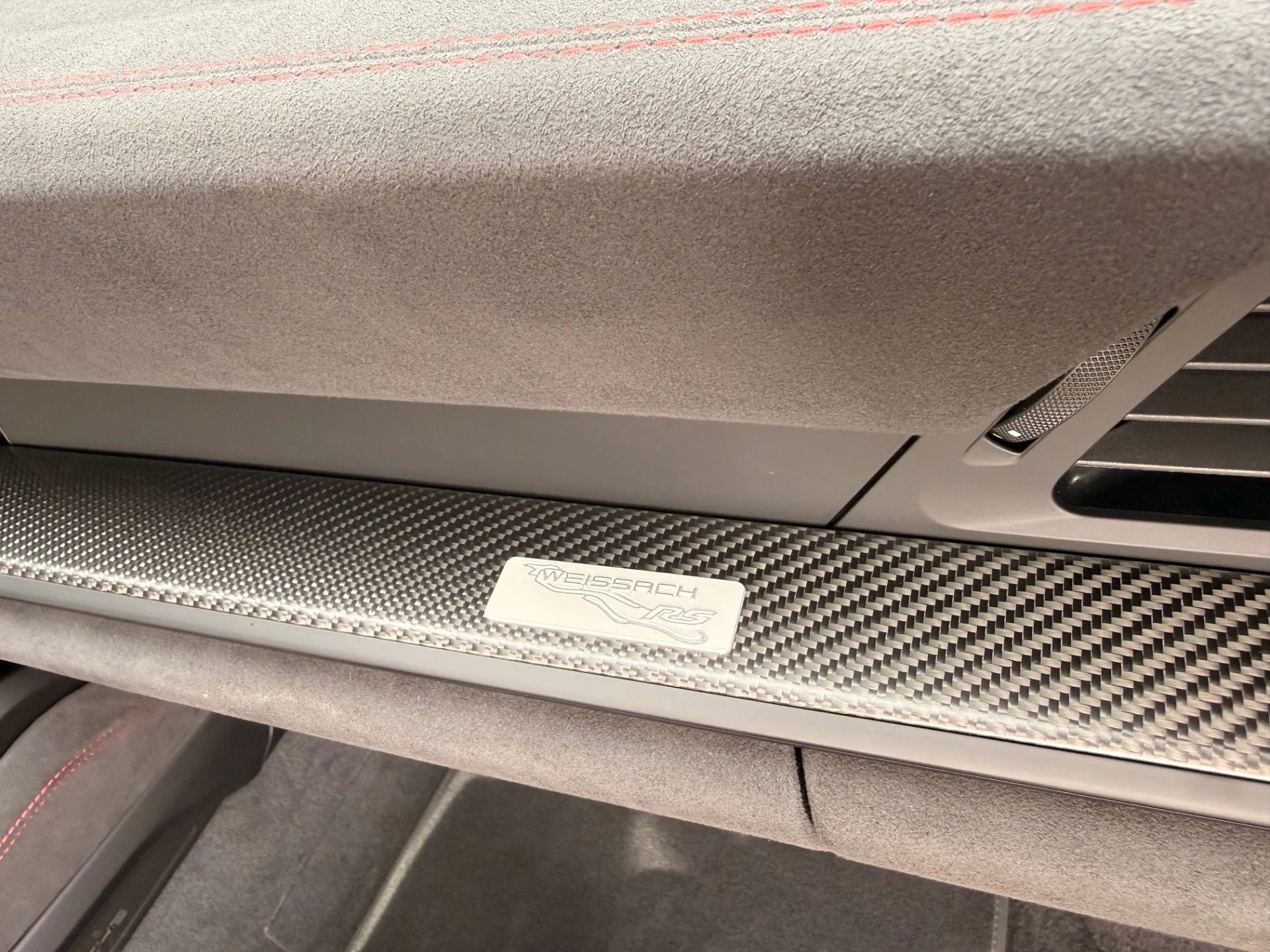 mph006_1415136522_13100_p7_l_a033e17278