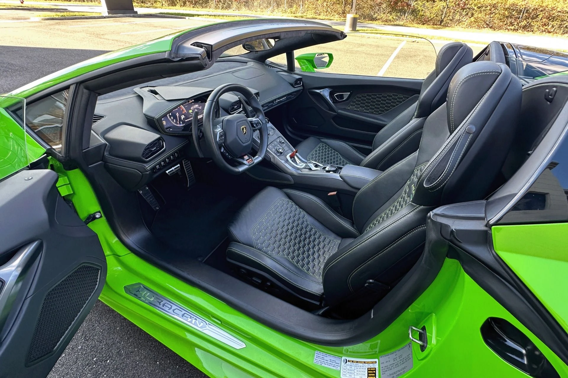 mph006_1419741586_Used_2017_Lamborghini_Huracan_RWD_Spyder_1761220667_6dddde2316