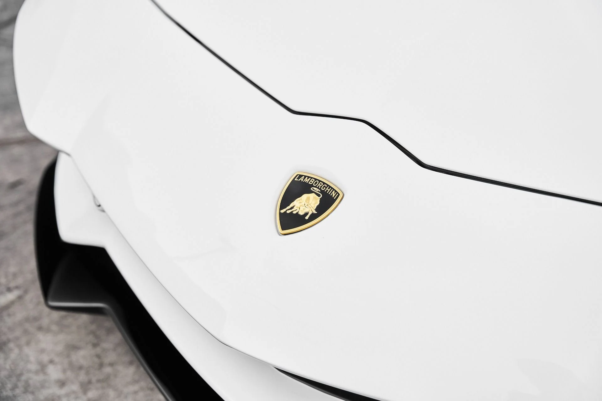 mph006_1419823648_Used_2018_Lamborghini_Aventador_S_Base_1775006799_6e72889259