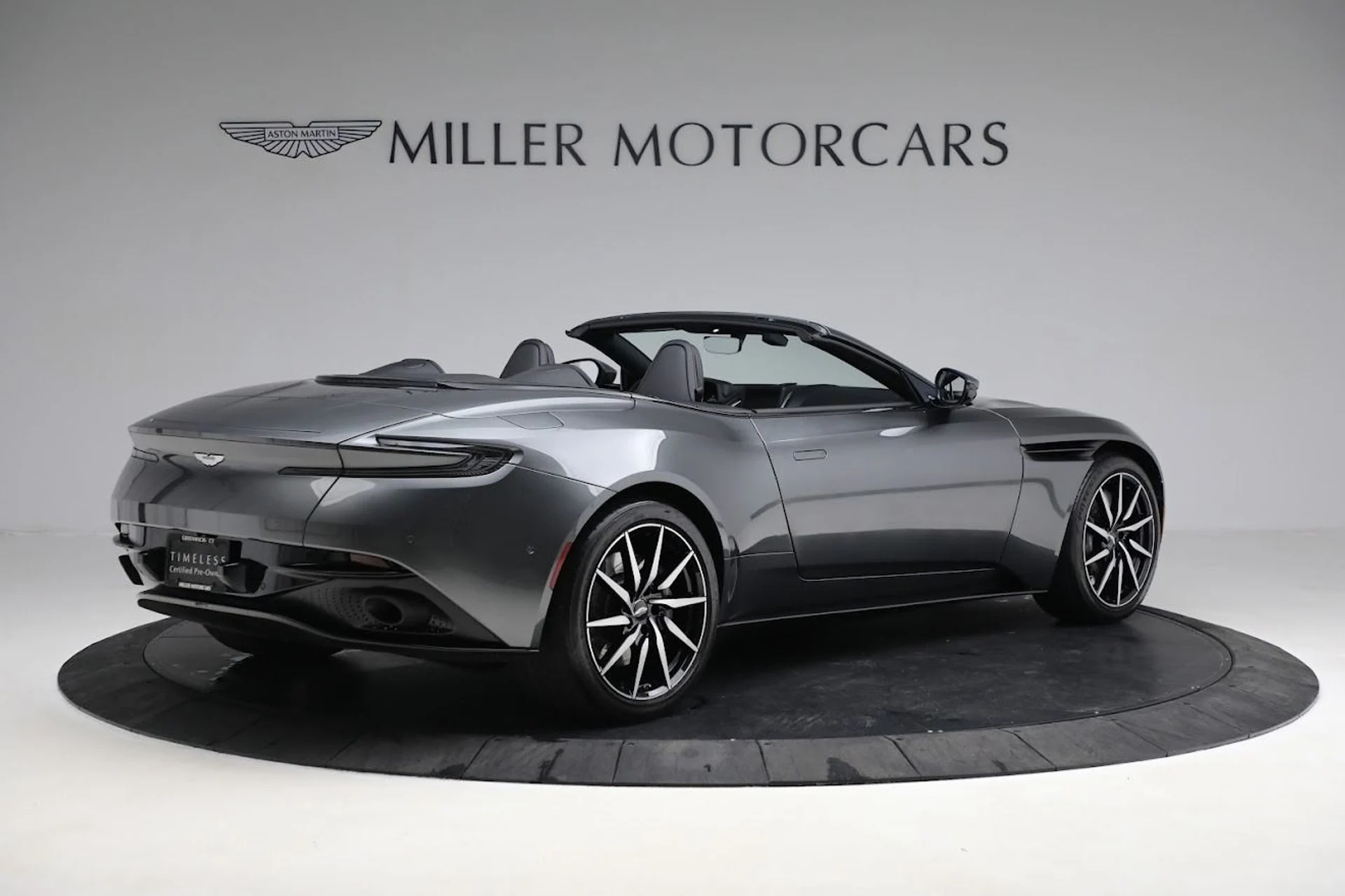 mph006_1423169997_Used_2020_Aston_Martin_DB_11_Volante_Convertible_1682724442_4e2b116d99