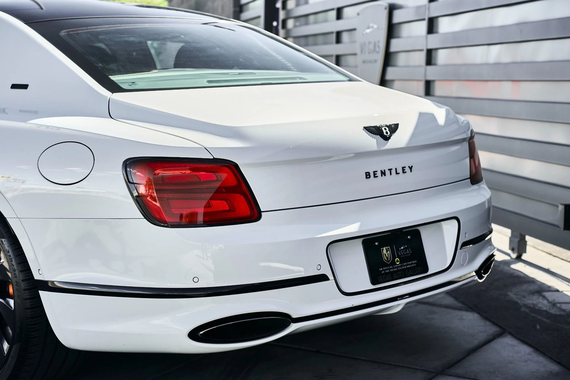 mph006_1423753405_Used_2025_Bentley_Flying_Spur_Black_Edition_1790368035_b9c5364375
